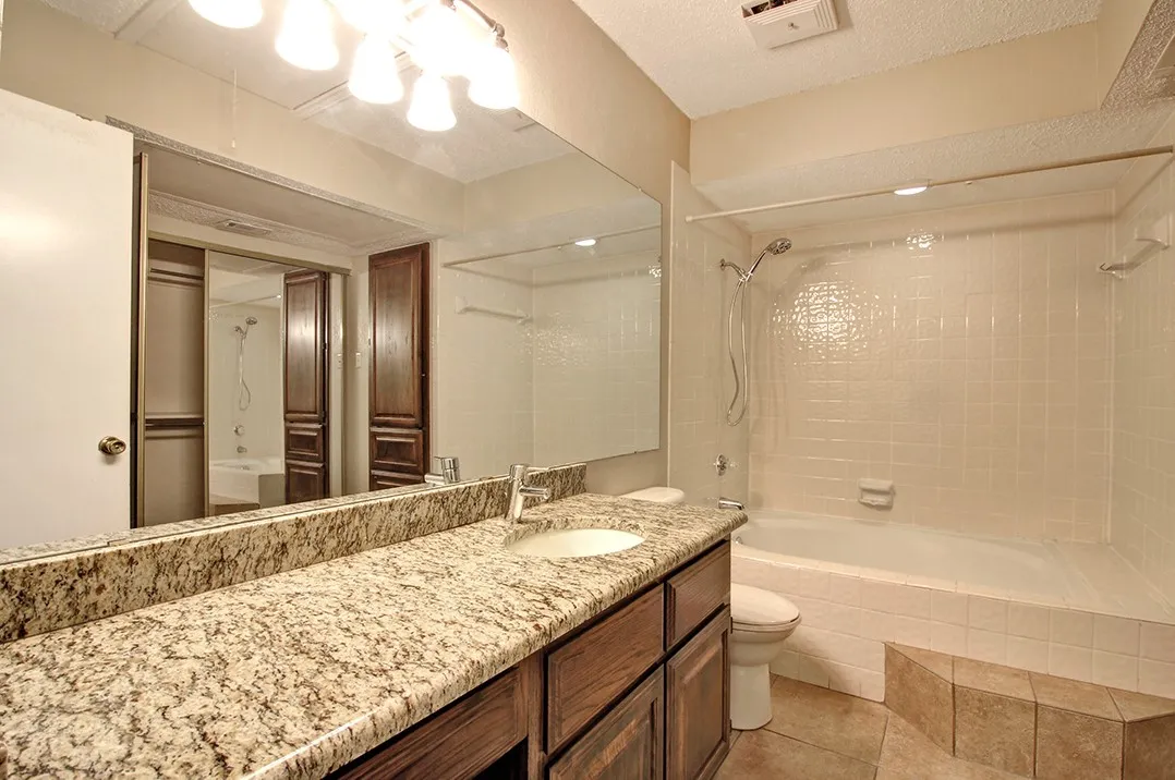 Condominium For Rent in Collin County , 4242 N Capistrano Drive 135, Dallas, Texas 75287, 2 Bedroom, 2 Bathroom, 1 Garage spaces, 1,337 Sqft, built in 1986, mls#21334250, Real Estate Agent in Dallas, Homes For Rent in Collin county, Homes For Rent in Dallas, Realtor in Dallas Texas, Real Estate Brokerage Independent Realty Texas, Luminita Cordes Realtor