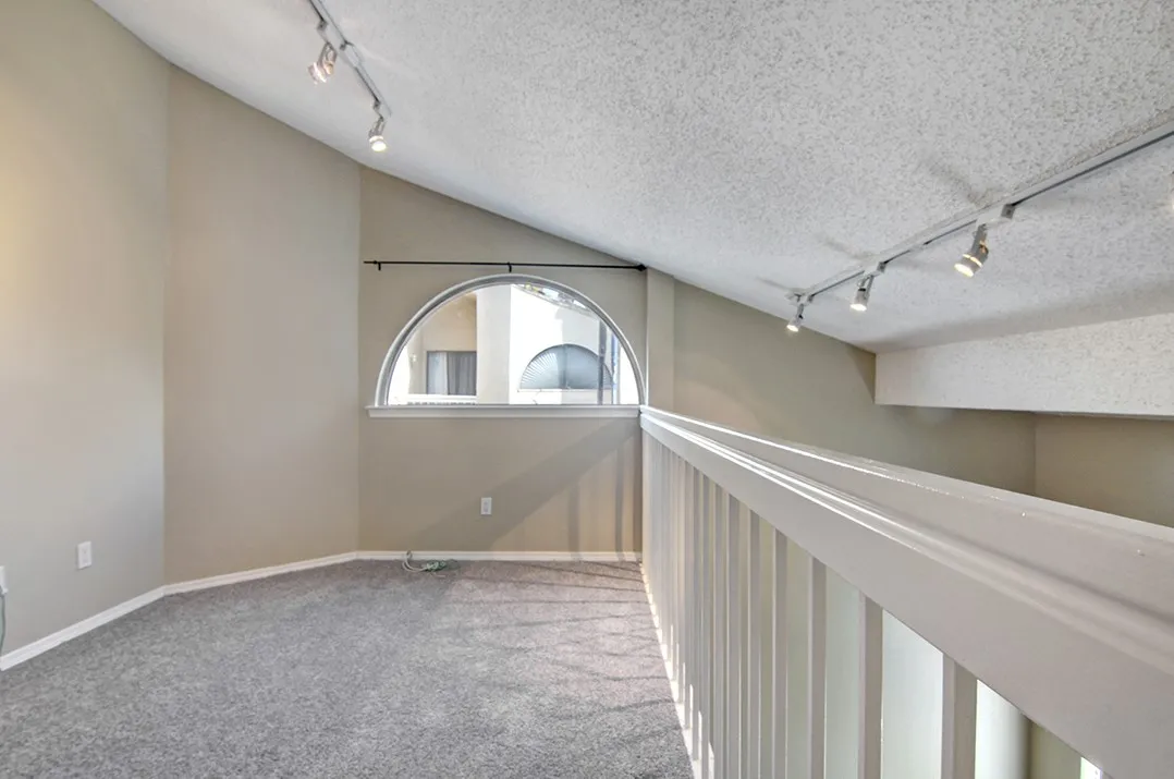 Condominium For Rent in Collin County , 4242 N Capistrano Drive 135, Dallas, Texas 75287, 2 Bedroom, 2 Bathroom, 1 Garage spaces, 1,337 Sqft, built in 1986, mls#21334250, Real Estate Agent in Dallas, Homes For Rent in Collin county, Homes For Rent in Dallas, Realtor in Dallas Texas, Real Estate Brokerage Independent Realty Texas, Luminita Cordes Realtor