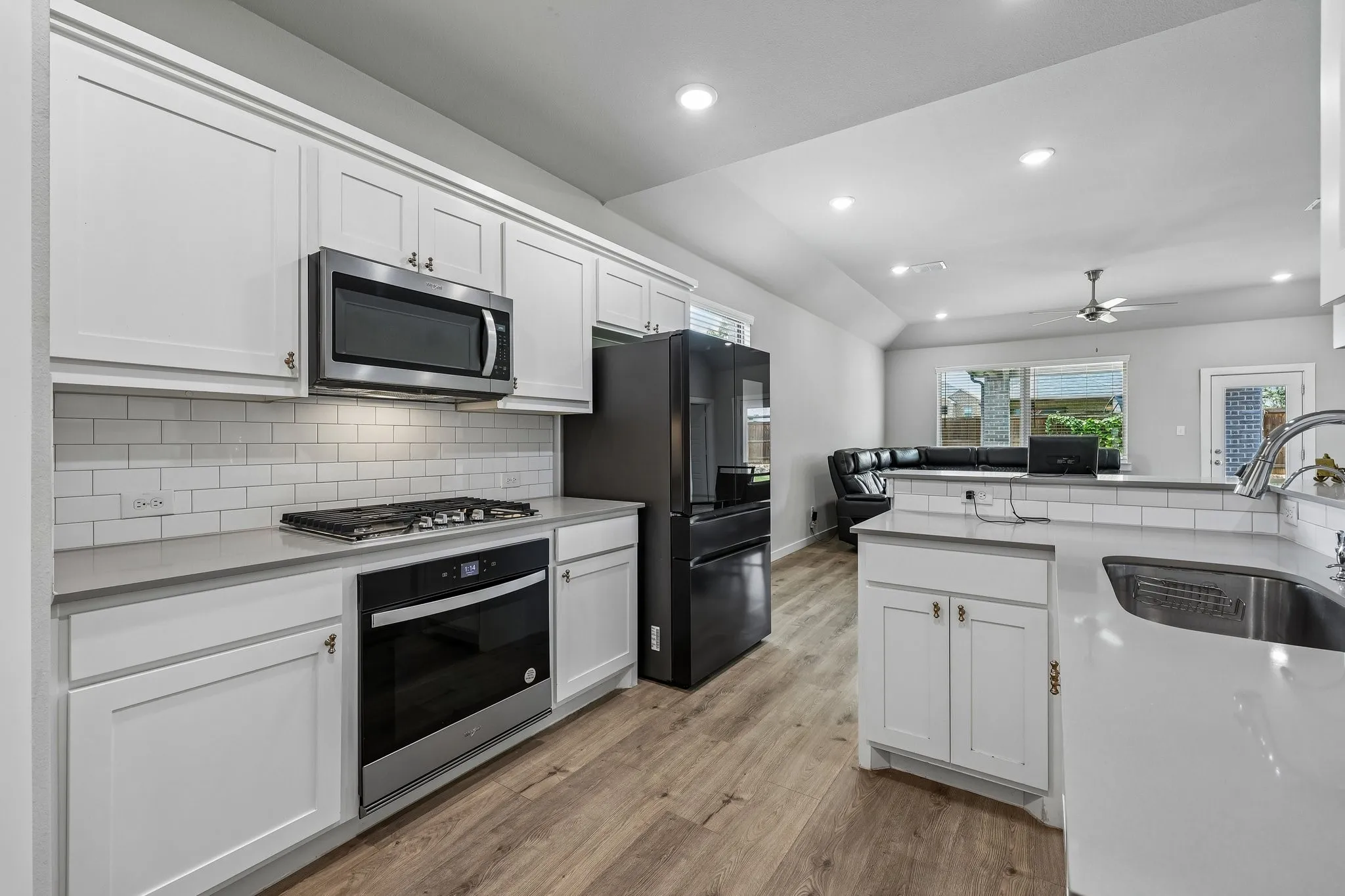Single Family Residence For Sale in Collin County , 2829 Prospect Street, Celina, Texas 75009, 4 Bedroom, 4 Bathroom, 2 Garage spaces, 2,719 Sqft, built in 2023, Price $525,000, mls#21334460, Real Estate Agent in Celina, Homes For Sale in Collin county, Homes For Sale in Celina, Realtor in Celina Texas, Real Estate Brokerage Independent Realty Texas, Luminita Cordes Realtor