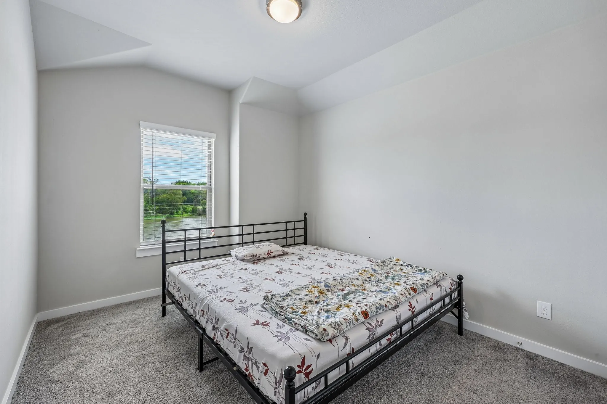 Single Family Residence For Sale in Collin County , 2829 Prospect Street, Celina, Texas 75009, 4 Bedroom, 4 Bathroom, 2 Garage spaces, 2,719 Sqft, built in 2023, Price $525,000, mls#21334460, Real Estate Agent in Celina, Homes For Sale in Collin county, Homes For Sale in Celina, Realtor in Celina Texas, Real Estate Brokerage Independent Realty Texas, Luminita Cordes Realtor