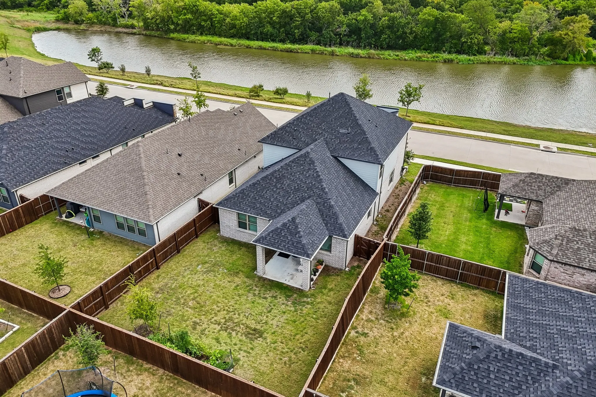 Single Family Residence For Sale in Collin County , 2829 Prospect Street, Celina, Texas 75009, 4 Bedroom, 4 Bathroom, 2 Garage spaces, 2,719 Sqft, built in 2023, Price $525,000, mls#21334460, Real Estate Agent in Celina, Homes For Sale in Collin county, Homes For Sale in Celina, Realtor in Celina Texas, Real Estate Brokerage Independent Realty Texas, Luminita Cordes Realtor