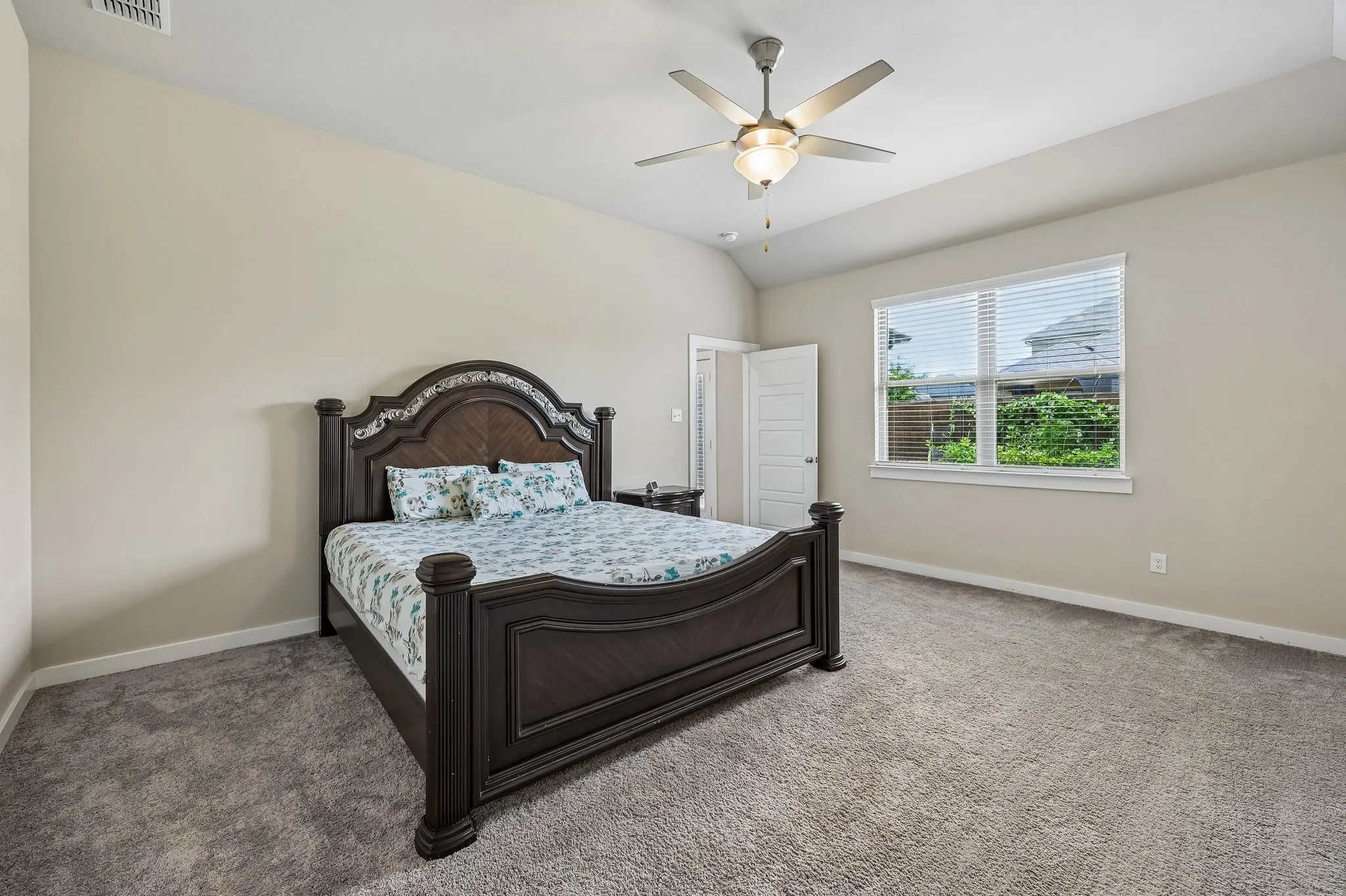 Single Family Residence For Sale in Collin County , 2829 Prospect Street, Celina, Texas 75009, 4 Bedroom, 4 Bathroom, 2 Garage spaces, 2,719 Sqft, built in 2023, Price $525,000, mls#21334460, Real Estate Agent in Celina, Homes For Sale in Collin county, Homes For Sale in Celina, Realtor in Celina Texas, Real Estate Brokerage Independent Realty Texas, Luminita Cordes Realtor