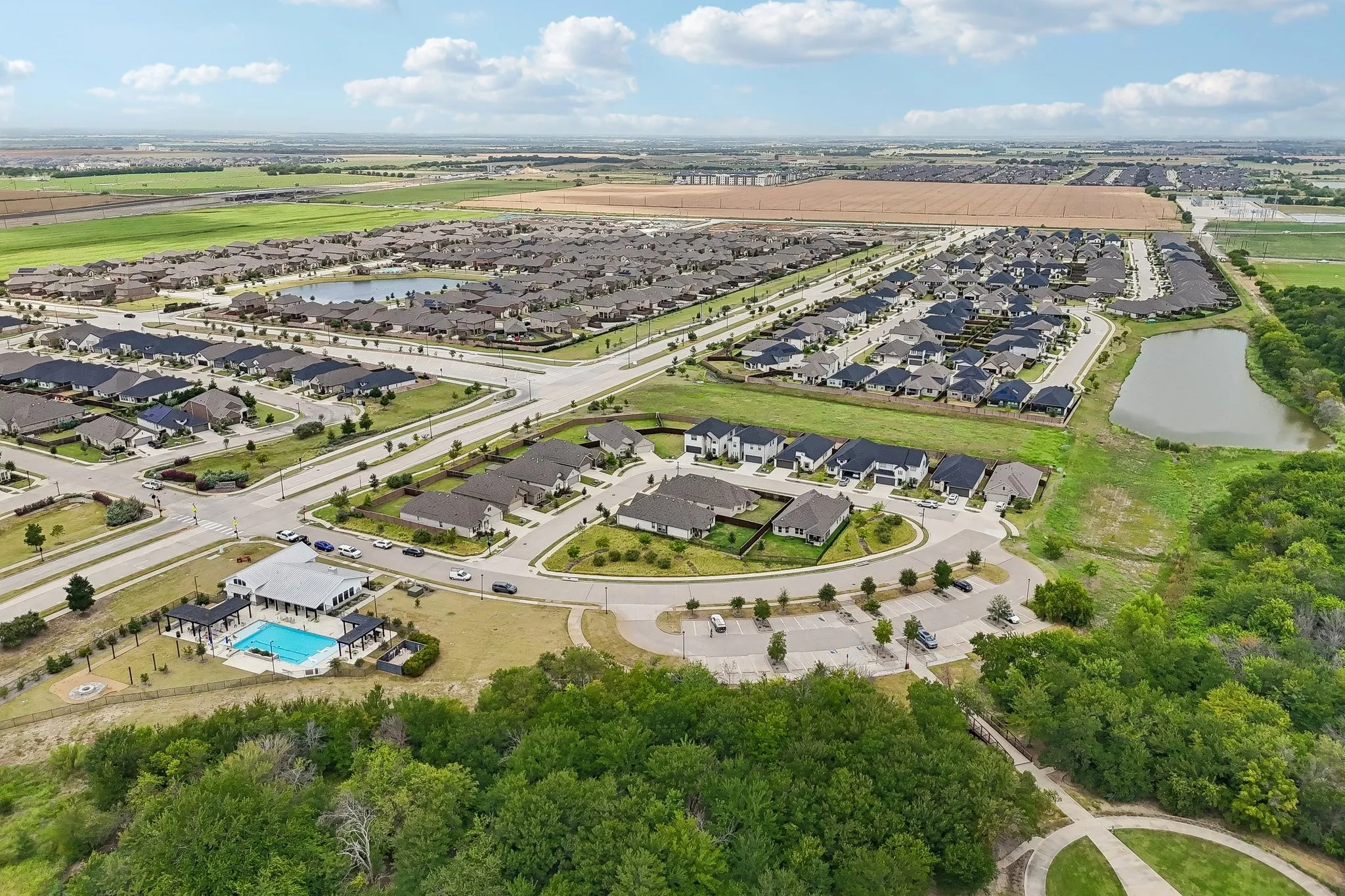 Single Family Residence For Sale in Collin County , 2829 Prospect Street, Celina, Texas 75009, 4 Bedroom, 4 Bathroom, 2 Garage spaces, 2,719 Sqft, built in 2023, Price $525,000, mls#21334460, Real Estate Agent in Celina, Homes For Sale in Collin county, Homes For Sale in Celina, Realtor in Celina Texas, Real Estate Brokerage Independent Realty Texas, Luminita Cordes Realtor