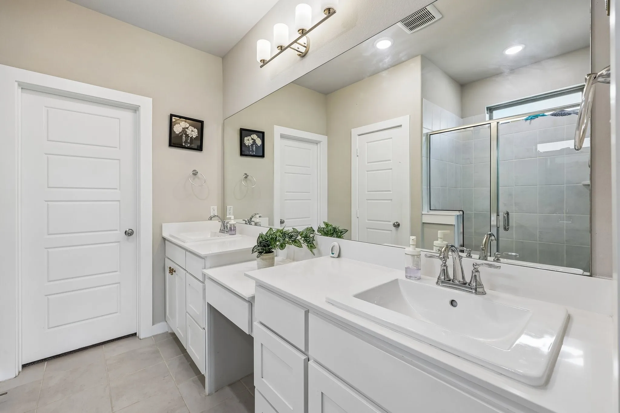 Single Family Residence For Sale in Collin County , 2829 Prospect Street, Celina, Texas 75009, 4 Bedroom, 4 Bathroom, 2 Garage spaces, 2,719 Sqft, built in 2023, Price $525,000, mls#21334460, Real Estate Agent in Celina, Homes For Sale in Collin county, Homes For Sale in Celina, Realtor in Celina Texas, Real Estate Brokerage Independent Realty Texas, Luminita Cordes Realtor