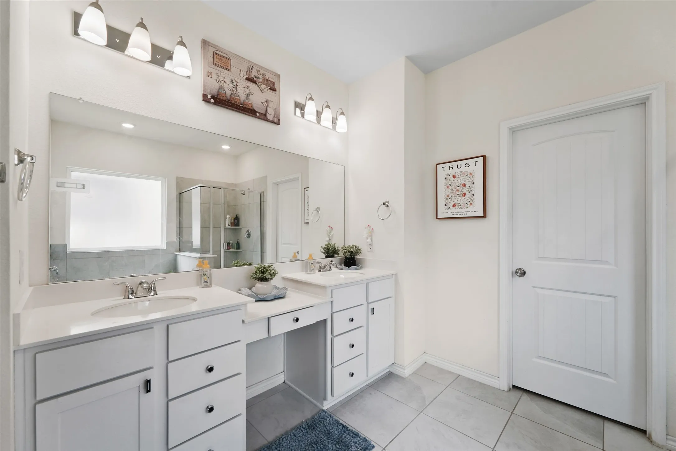 Single Family Residence For Sale in Denton County , 3744 Highland Bayou Drive, Celina, Texas 75078, 4 Bedroom, 3 Bathroom, 2 Garage spaces, 3,102 Sqft, built in 2022, mls#21292520, Real Estate Agent in Celina, Homes For Sale in Denton county, Homes For Sale in Celina, Realtor in Celina Texas, Real Estate Brokerage Independent Realty Texas, Luminita Cordes Realtor