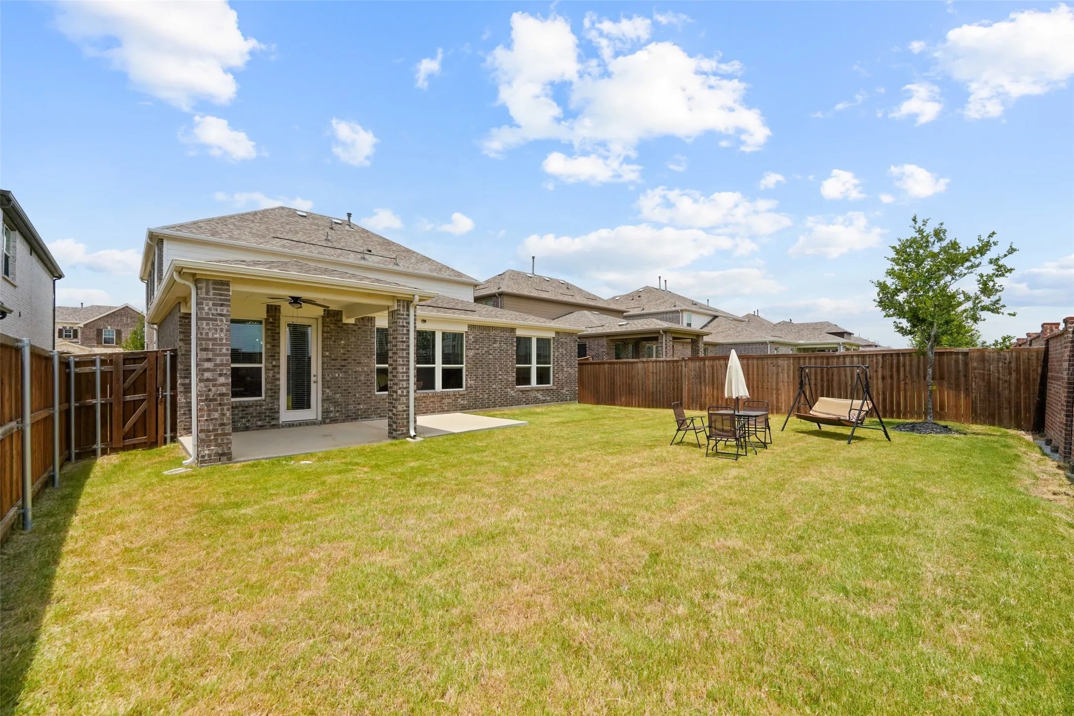 Single Family Residence For Sale in Denton County , 3744 Highland Bayou Drive, Celina, Texas 75078, 4 Bedroom, 3 Bathroom, 2 Garage spaces, 3,102 Sqft, built in 2022, mls#21292520, Real Estate Agent in Celina, Homes For Sale in Denton county, Homes For Sale in Celina, Realtor in Celina Texas, Real Estate Brokerage Independent Realty Texas, Luminita Cordes Realtor