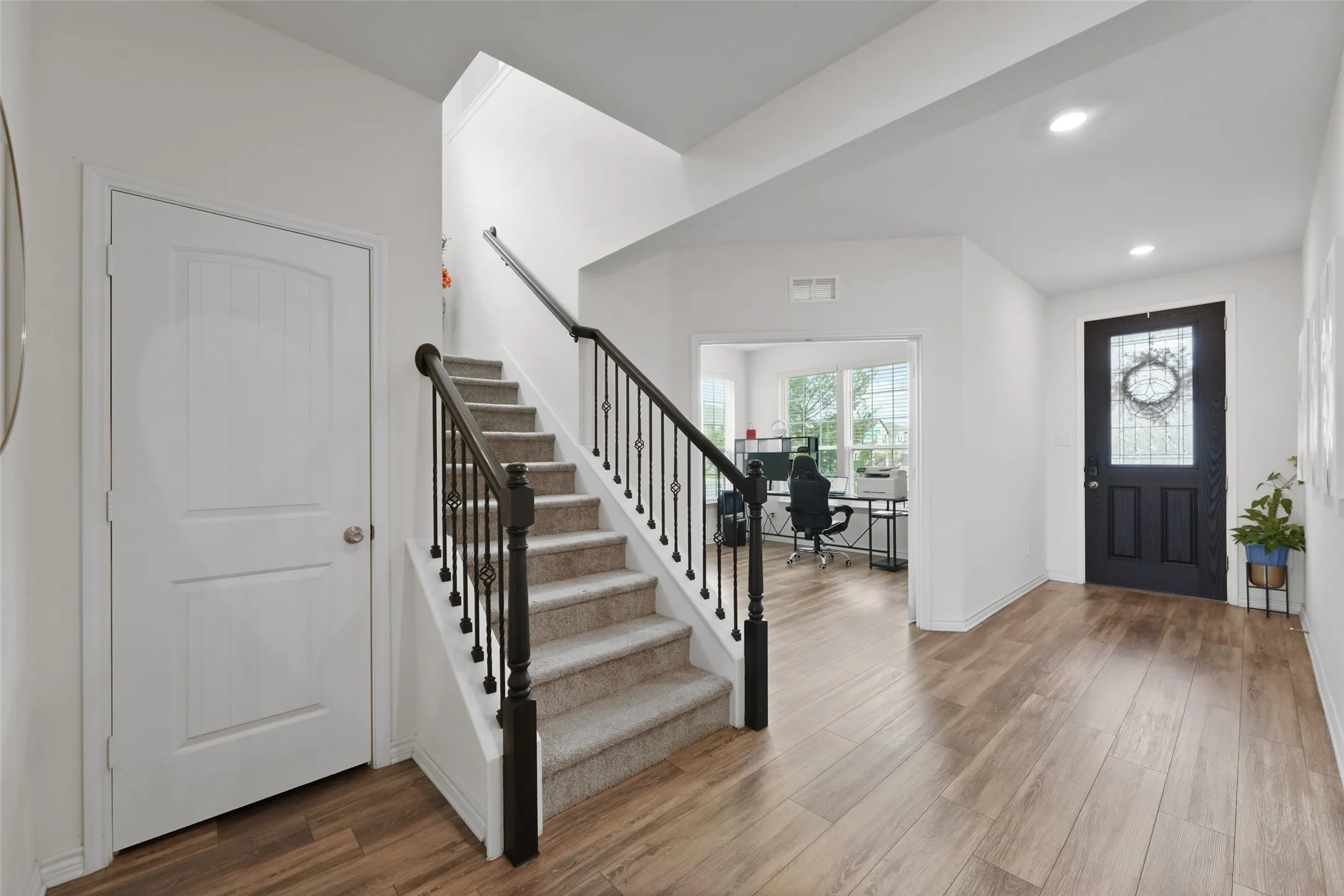 Single Family Residence For Sale in Denton County , 3744 Highland Bayou Drive, Celina, Texas 75078, 4 Bedroom, 3 Bathroom, 2 Garage spaces, 3,102 Sqft, built in 2022, mls#21292520, Real Estate Agent in Celina, Homes For Sale in Denton county, Homes For Sale in Celina, Realtor in Celina Texas, Real Estate Brokerage Independent Realty Texas, Luminita Cordes Realtor