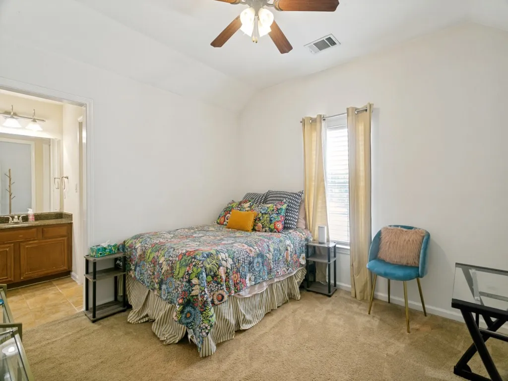 upstairs 3rd bedroom, huge walk-in closet and private dressing area.