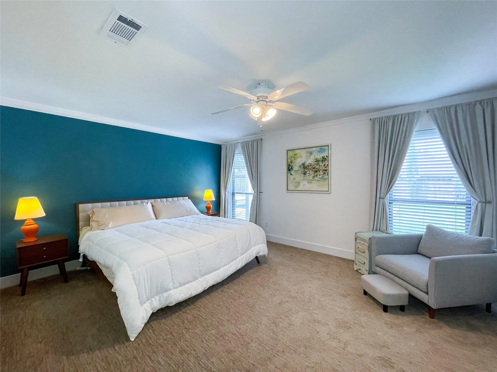 Single Family Residence For Sale in Tarrant County , 112 Overcrest Drive, Benbrook, Texas 76126, 3 Bedroom, 2 Bathroom, 2 Garage spaces, 2,040 Sqft, built in 1979, mls#21333228, Real Estate Agent in Benbrook, Homes For Sale in Tarrant county, Homes For Sale in Benbrook, Realtor in Benbrook Texas, Real Estate Brokerage Independent Realty Texas, Luminita Cordes Realtor