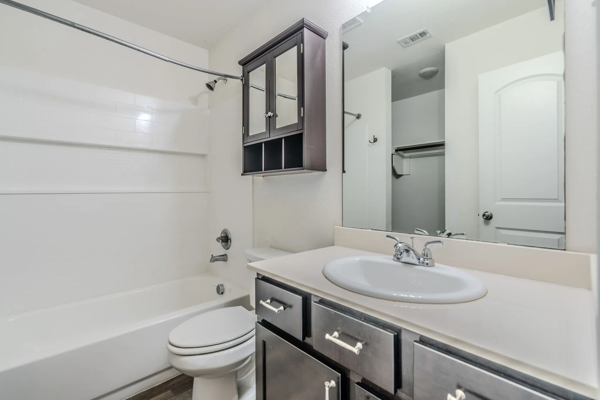 En suite Primary Bath