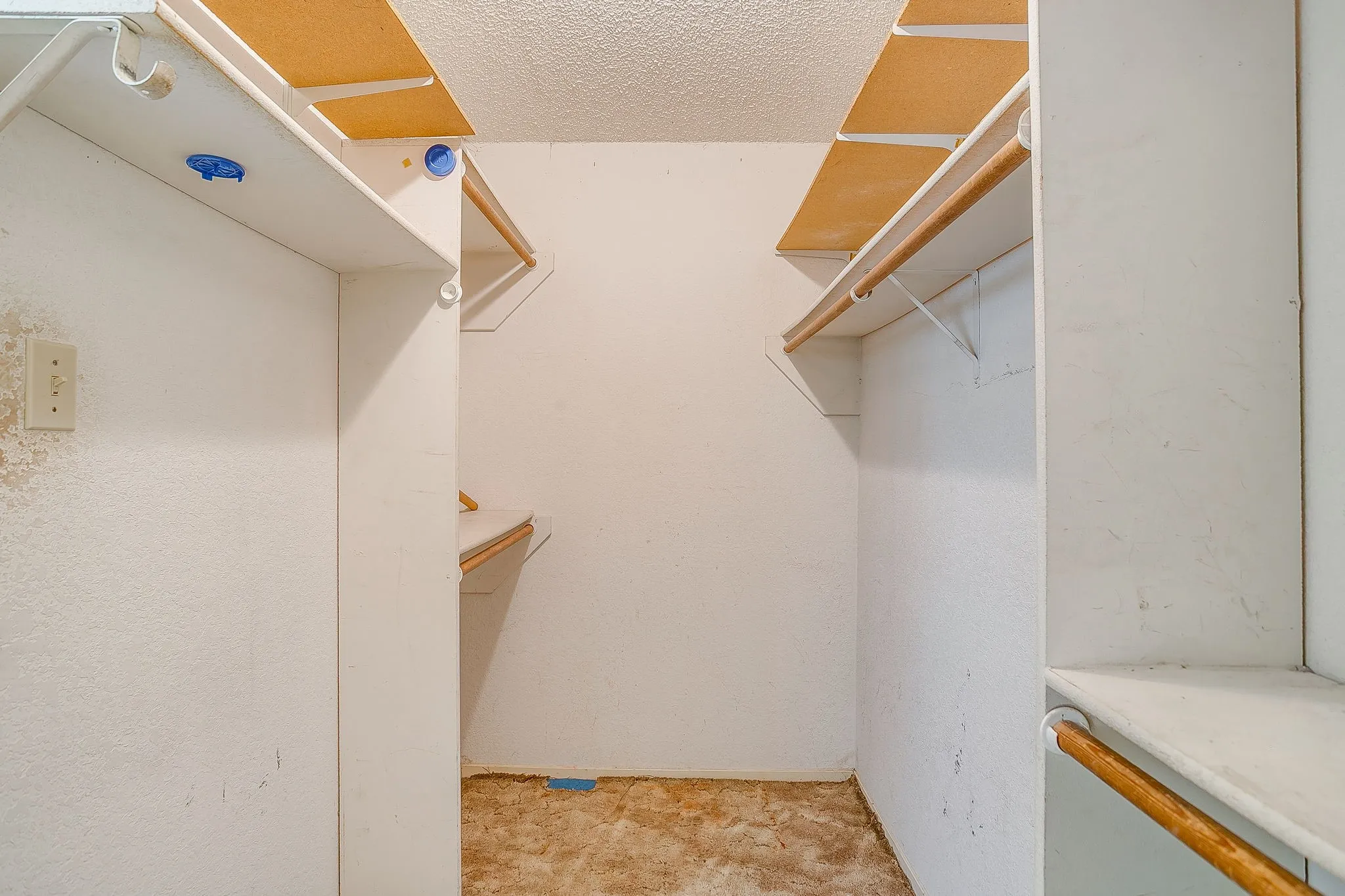 Walk-in closet