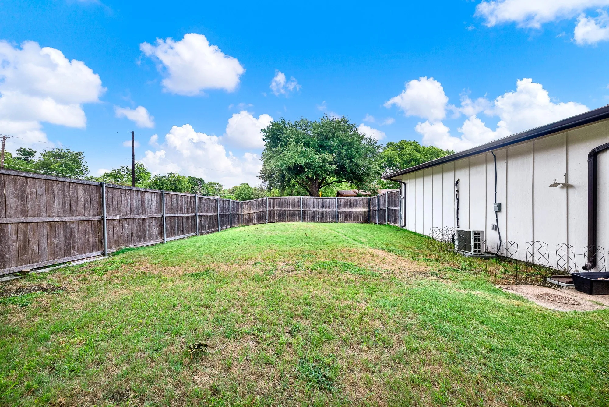 Very spacious corner lot & backyard