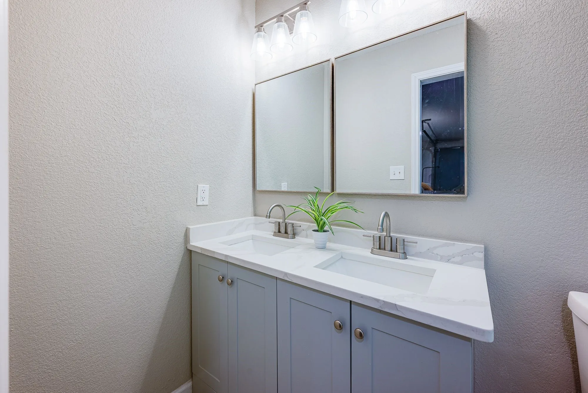 Full bathroom in garage