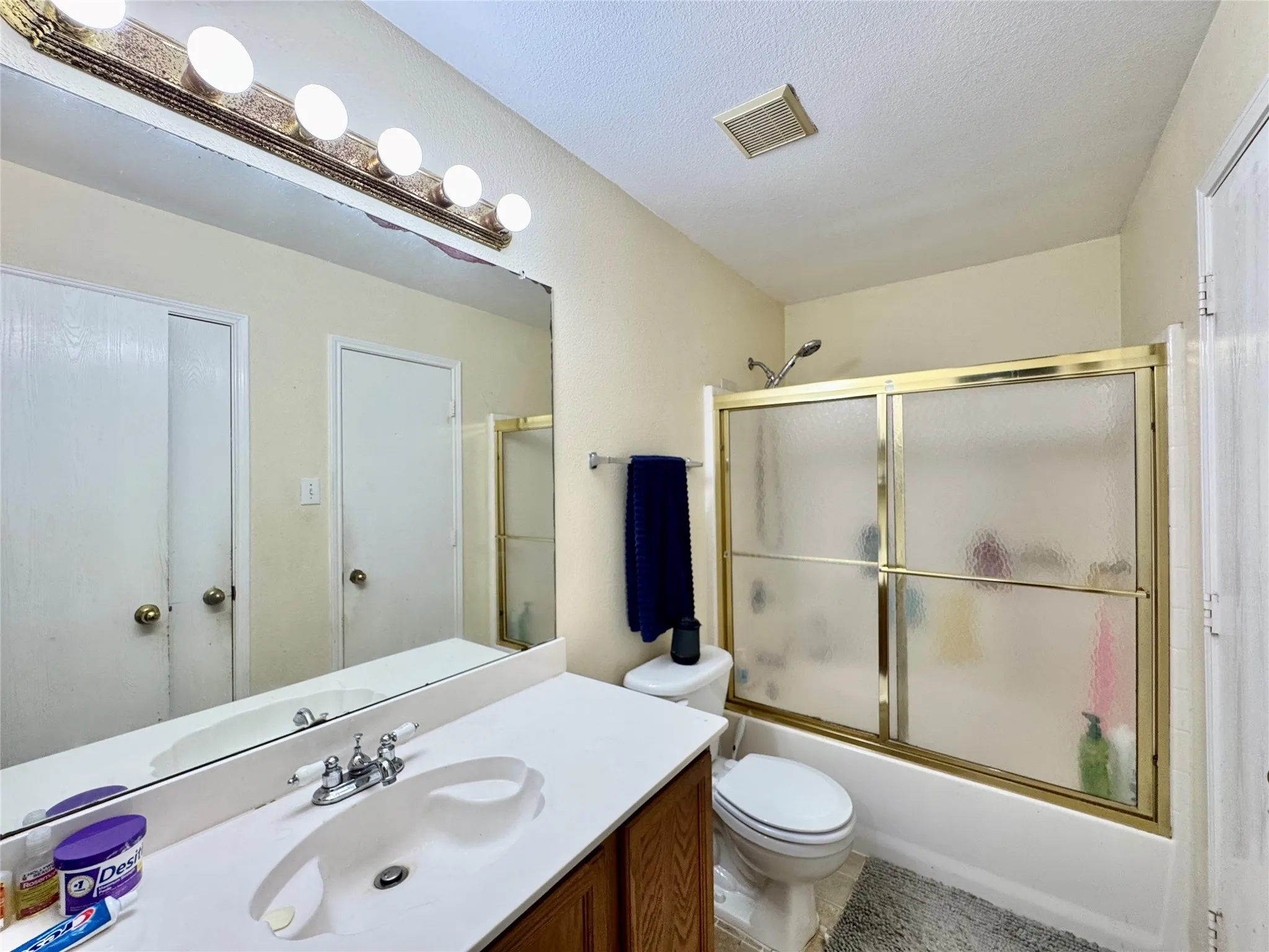 Single Family Residence For Sale in Ellis County , 123 Breanna Way, Waxahachie, Texas 75165, 3 Bedrooms, 2 Bathrooms, 2 Garage spaces, 1,584 Sqft, built in 2003, Price $315,000, mls#21334577, Real Estate Agent in Waxahachie, Homes For Sale in Ellis county, Homes For Sale in Waxahachie, Realtor in Waxahachie Texas, Real Estate Brokerage Independent Realty Texas, Luminita Cordes Realtor
