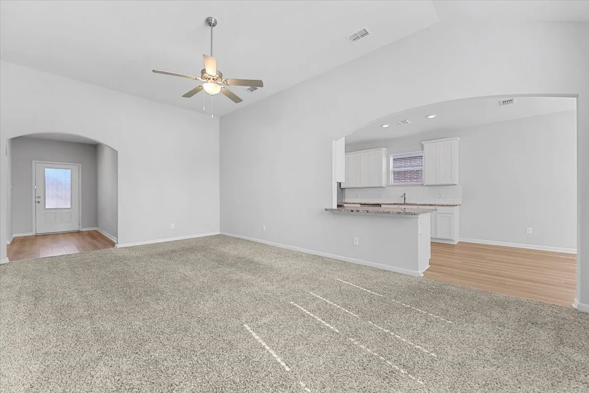 Single Family Residence For Rent in Collin County , 2112 Erlinda Drive, Anna, Texas 75409, 3 Bedroom, 2 Bathroom, 2 Garage spaces, 1,647 Sqft, built in 2022, mls#21333708, Real Estate Agent in Anna, Homes For Rent in Collin county, Homes For Rent in Anna, Realtor in Anna Texas, Real Estate Brokerage Independent Realty Texas, Luminita Cordes Realtor