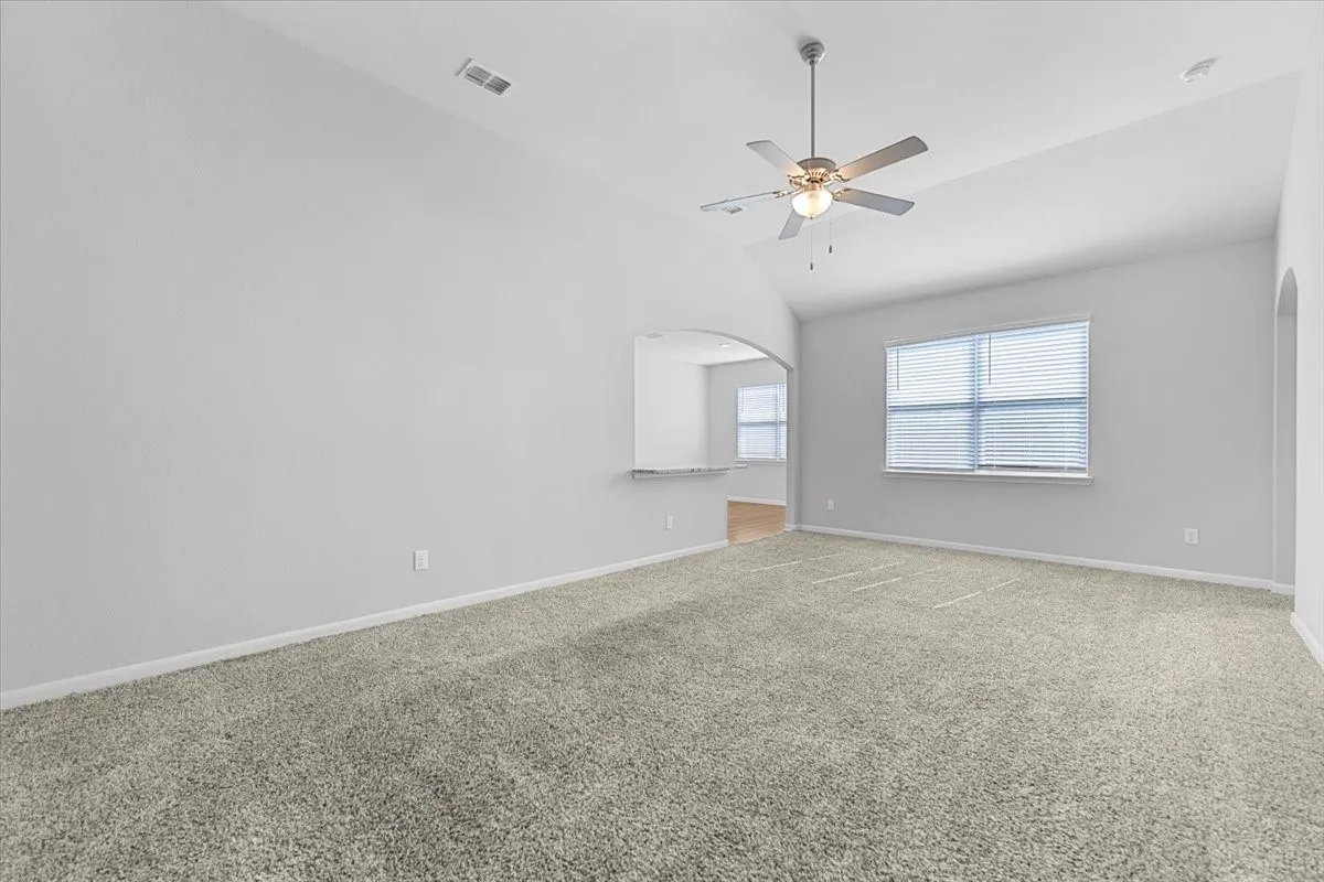 Single Family Residence For Rent in Collin County , 2112 Erlinda Drive, Anna, Texas 75409, 3 Bedroom, 2 Bathroom, 2 Garage spaces, 1,647 Sqft, built in 2022, mls#21333708, Real Estate Agent in Anna, Homes For Rent in Collin county, Homes For Rent in Anna, Realtor in Anna Texas, Real Estate Brokerage Independent Realty Texas, Luminita Cordes Realtor
