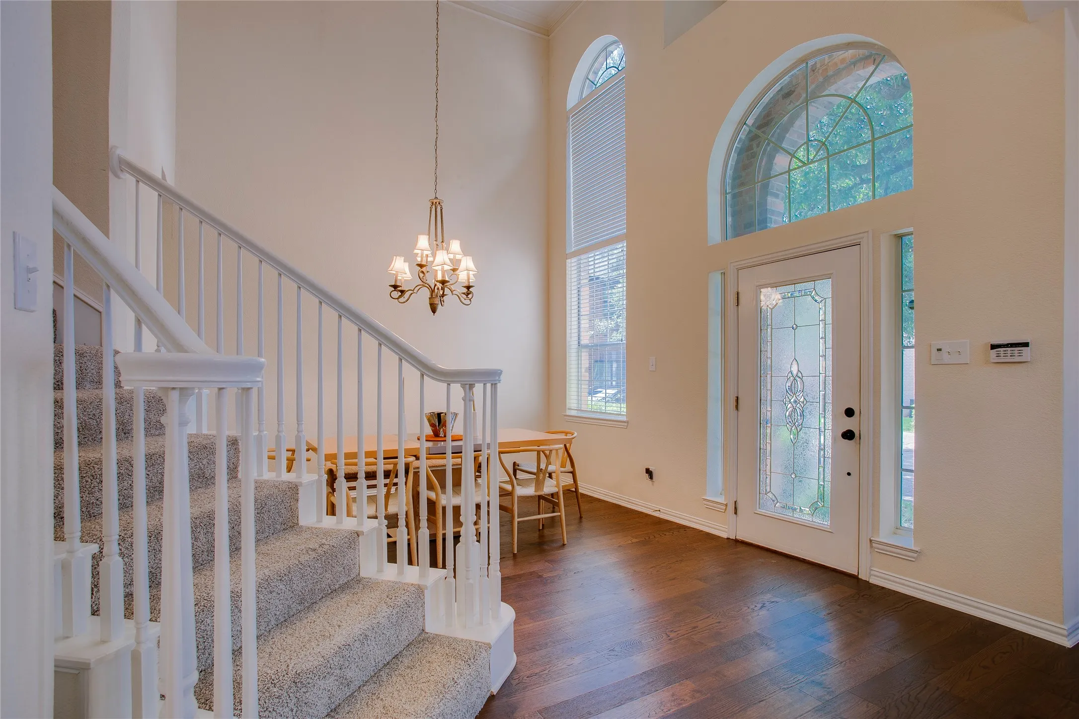 Single Family Residence For Rent in Dallas County , 14628 Dickenson Court, Addison, Texas 75001, 3 Bedroom, 3 Bathroom, 2 Garage spaces, 2,630 Sqft, built in 1995, mls#21334685, Real Estate Agent in Addison, Homes For Rent in Dallas county, Homes For Rent in Addison, Realtor in Addison Texas, Real Estate Brokerage Independent Realty Texas, Luminita Cordes Realtor