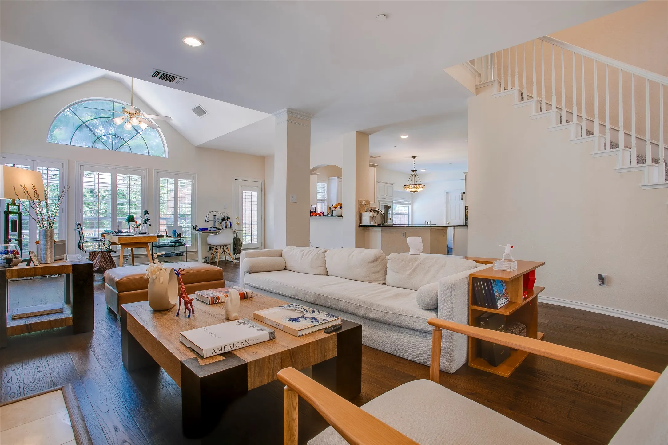 Single Family Residence For Rent in Dallas County , 14628 Dickenson Court, Addison, Texas 75001, 3 Bedroom, 3 Bathroom, 2 Garage spaces, 2,630 Sqft, built in 1995, mls#21334685, Real Estate Agent in Addison, Homes For Rent in Dallas county, Homes For Rent in Addison, Realtor in Addison Texas, Real Estate Brokerage Independent Realty Texas, Luminita Cordes Realtor