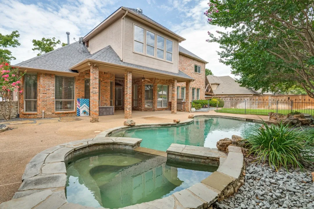 Single Family Residence For Sale in Tarrant County , 8 Hidden Lake Court, Mansfield, Texas 76063, 4 Bedroom, 4 Bathroom, 3 Garage spaces, 4,476 Sqft, built in 1999, mls#21330821, Real Estate Agent in Mansfield, Homes For Sale in Tarrant county, Homes For Sale in Mansfield, Realtor in Mansfield Texas, Real Estate Brokerage Independent Realty Texas, Luminita Cordes Realtor