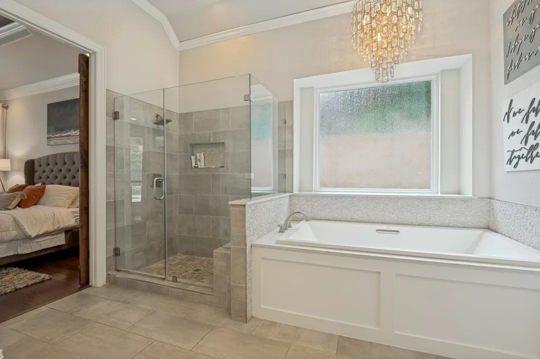 Single Family Residence For Sale in Tarrant County , 8 Hidden Lake Court, Mansfield, Texas 76063, 4 Bedroom, 4 Bathroom, 3 Garage spaces, 4,476 Sqft, built in 1999, mls#21330821, Real Estate Agent in Mansfield, Homes For Sale in Tarrant county, Homes For Sale in Mansfield, Realtor in Mansfield Texas, Real Estate Brokerage Independent Realty Texas, Luminita Cordes Realtor