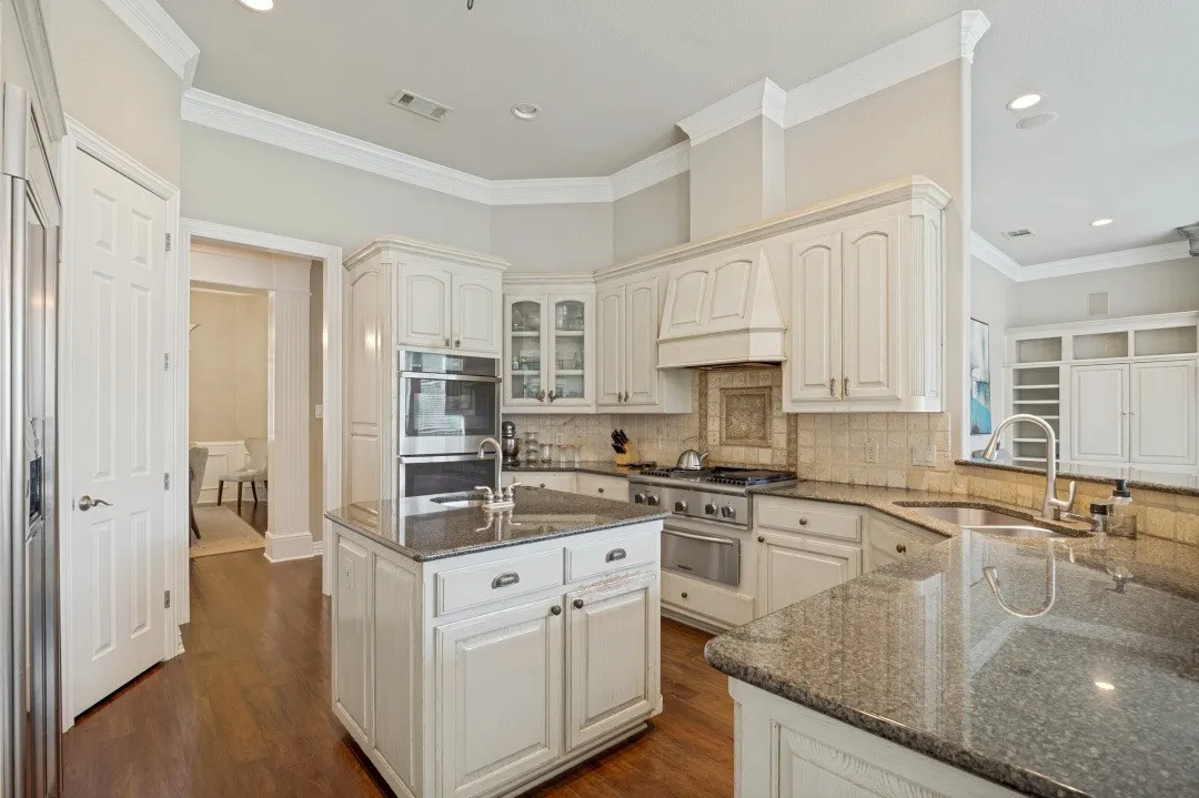 Single Family Residence For Sale in Tarrant County , 8 Hidden Lake Court, Mansfield, Texas 76063, 4 Bedroom, 4 Bathroom, 3 Garage spaces, 4,476 Sqft, built in 1999, mls#21330821, Real Estate Agent in Mansfield, Homes For Sale in Tarrant county, Homes For Sale in Mansfield, Realtor in Mansfield Texas, Real Estate Brokerage Independent Realty Texas, Luminita Cordes Realtor