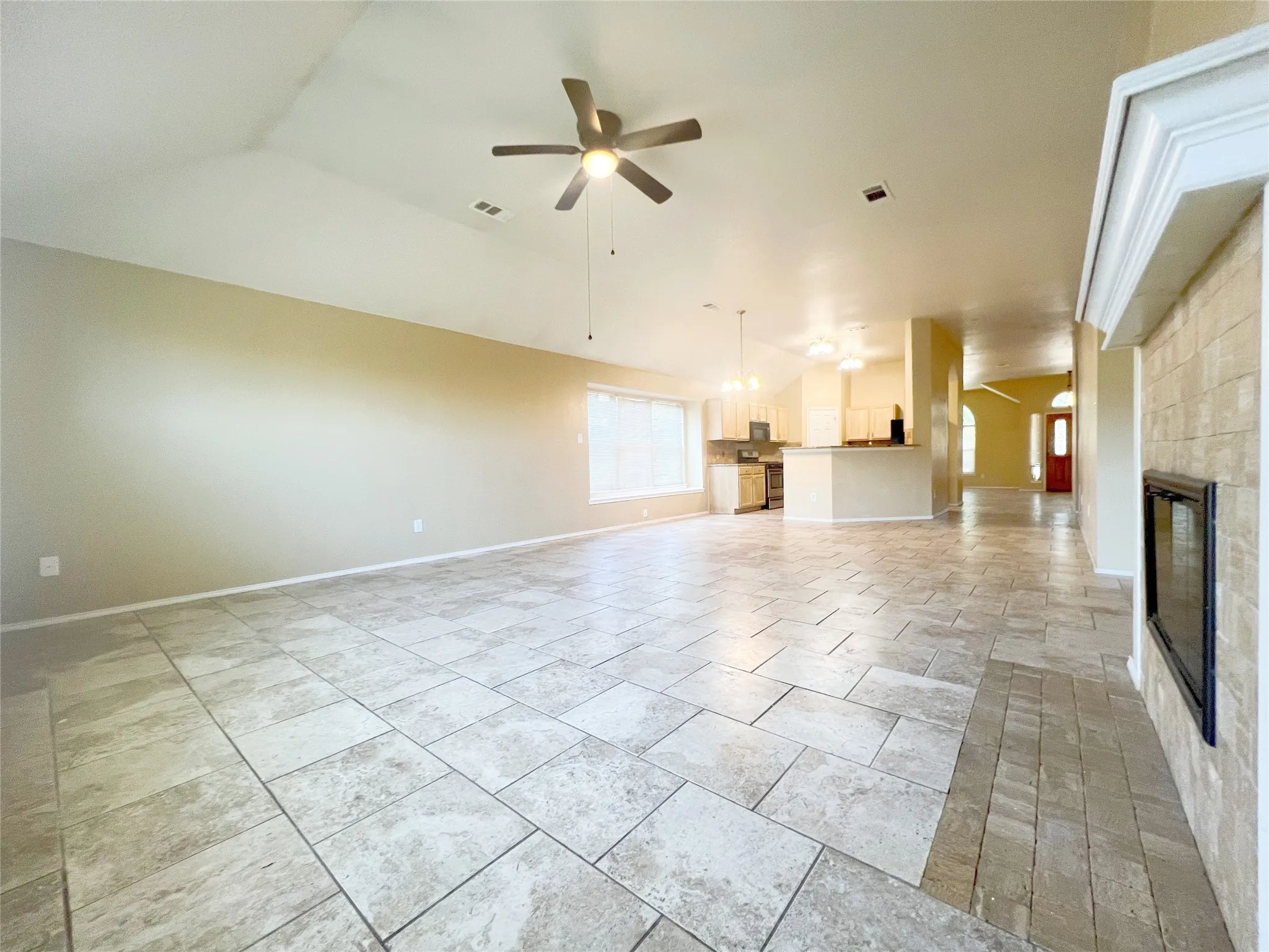 Single Family Residence For Rent in Collin County , 6912 Longhorn Trail, Frisco, Texas 75034, 3 Bedroom, 2 Bathroom, 2 Garage spaces, 2,157 Sqft, built in 2001, mls#21334885, Real Estate Agent in Frisco, Homes For Rent in Collin county, Homes For Rent in Frisco, Realtor in Frisco Texas, Real Estate Brokerage Independent Realty Texas, Luminita Cordes Realtor