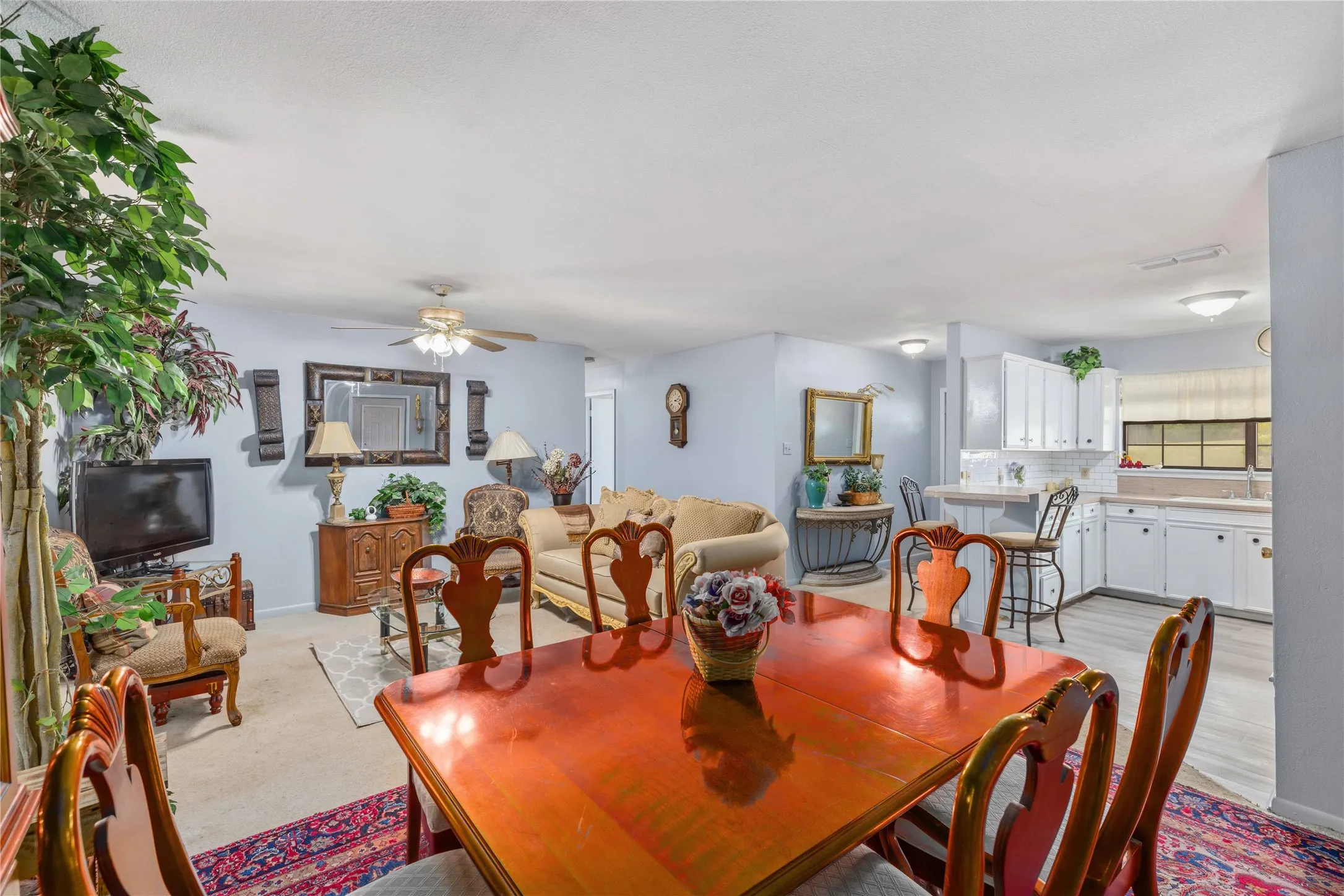 Single Family Residence For Sale in Coleman County , 908 W 2nd Street, Coleman, Texas 76834, 3 Bedroom, 2 Bathroom, Garage spaces, 1,835 Sqft, built in 1970, mls#21332595, Real Estate Agent in Coleman, Homes For Sale in Coleman county, Homes For Sale in Coleman, Realtor in Coleman Texas, Real Estate Brokerage Independent Realty Texas, Luminita Cordes Realtor