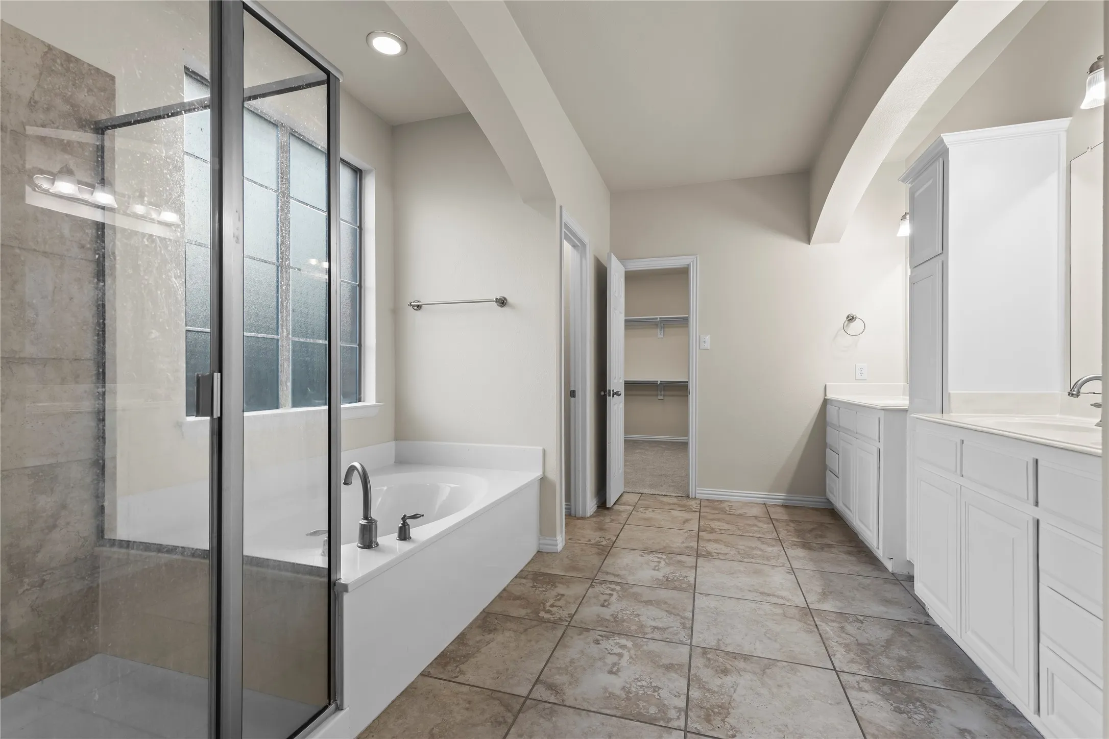 Single Family Residence For Sale in Dallas County , 8302 Munich Drive, Rowlett, Texas 75089, 4 Bedroom, 4 Bathroom, 2 Garage spaces, 3,794 Sqft, built in 2005, mls#21333344, Real Estate Agent in Rowlett, Homes For Sale in Dallas county, Homes For Sale in Rowlett, Realtor in Rowlett Texas, Real Estate Brokerage Independent Realty Texas, Luminita Cordes Realtor