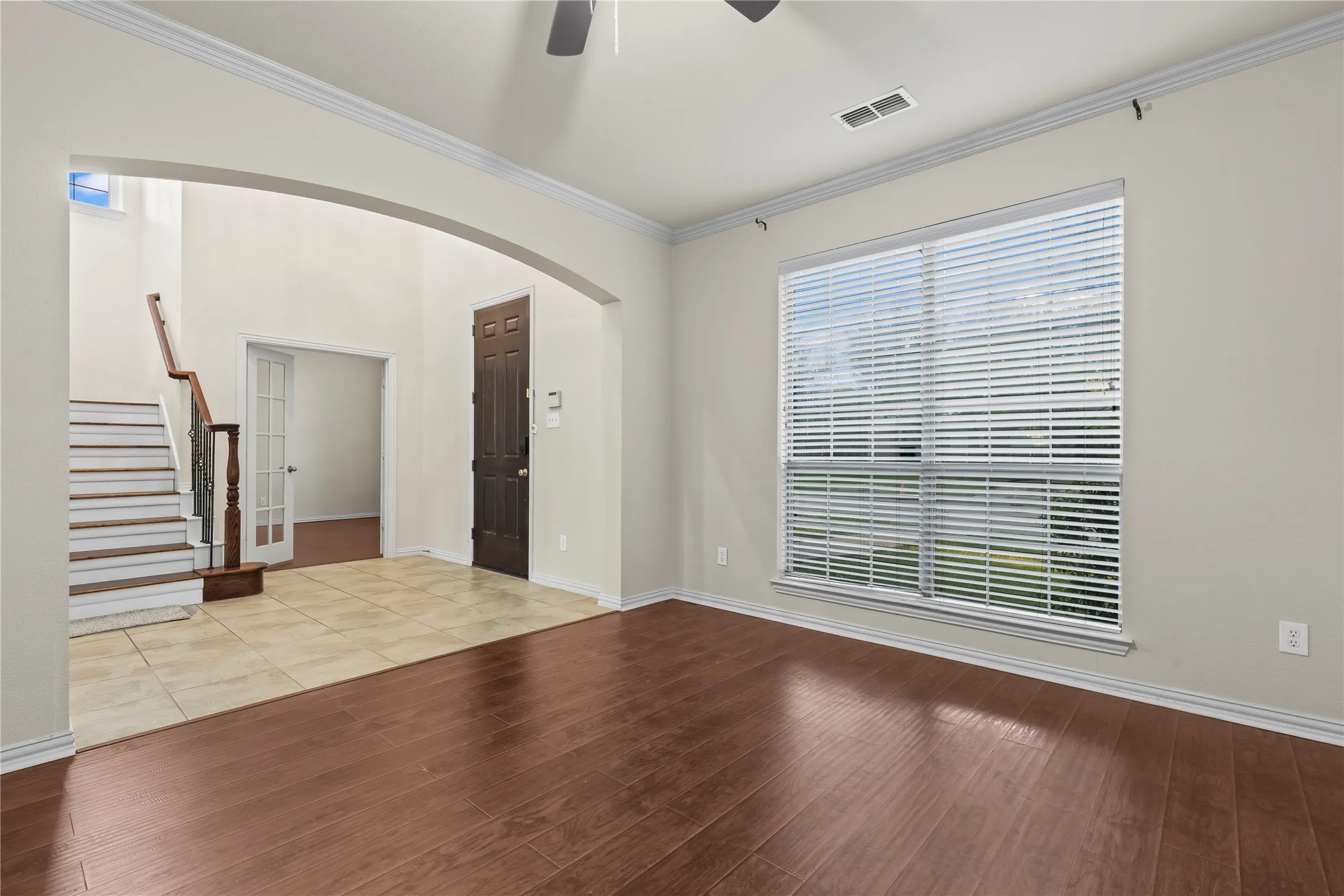 Single Family Residence For Sale in Dallas County , 8302 Munich Drive, Rowlett, Texas 75089, 4 Bedroom, 4 Bathroom, 2 Garage spaces, 3,794 Sqft, built in 2005, mls#21333344, Real Estate Agent in Rowlett, Homes For Sale in Dallas county, Homes For Sale in Rowlett, Realtor in Rowlett Texas, Real Estate Brokerage Independent Realty Texas, Luminita Cordes Realtor