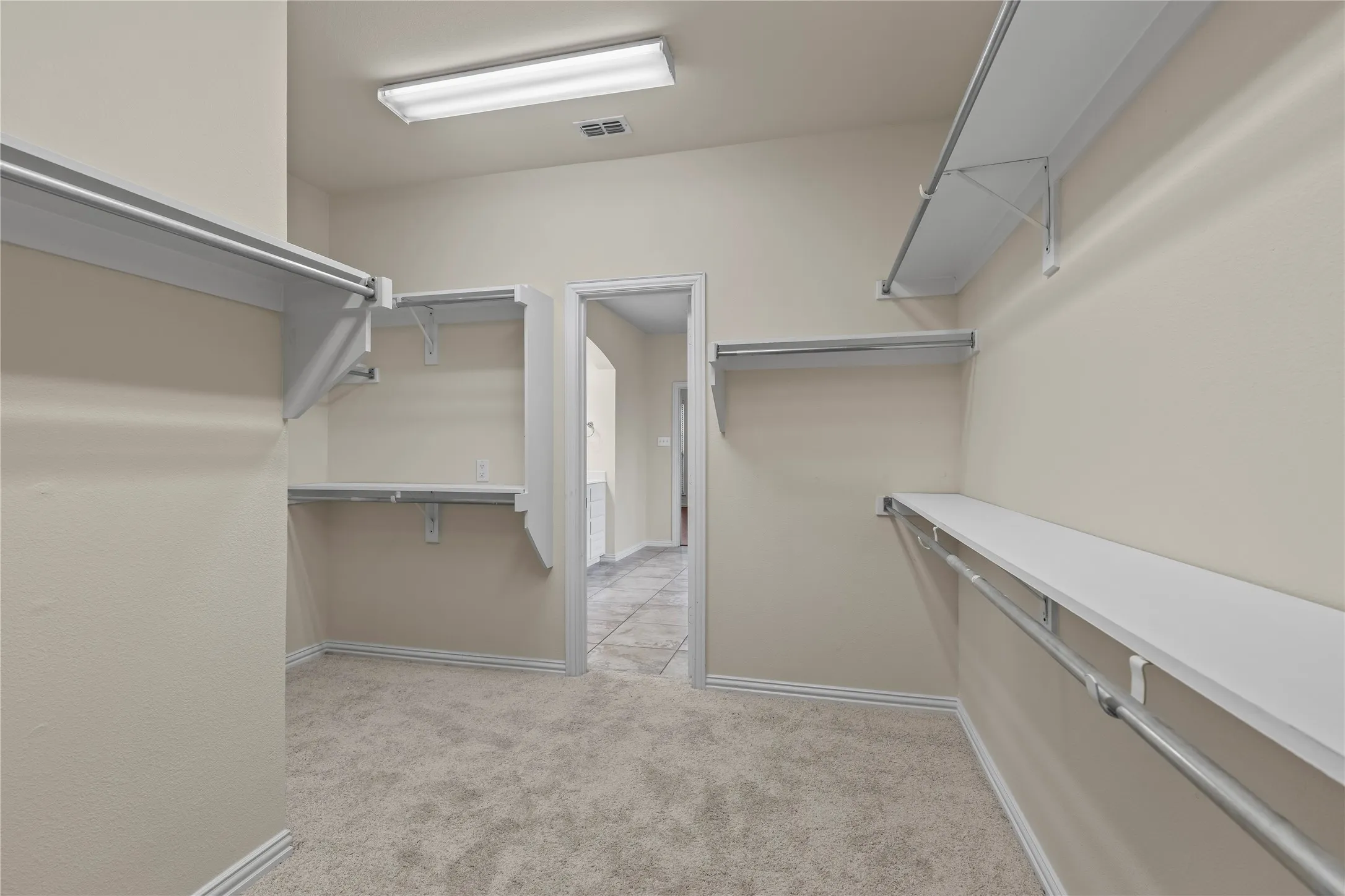Single Family Residence For Sale in Dallas County , 8302 Munich Drive, Rowlett, Texas 75089, 4 Bedroom, 4 Bathroom, 2 Garage spaces, 3,794 Sqft, built in 2005, mls#21333344, Real Estate Agent in Rowlett, Homes For Sale in Dallas county, Homes For Sale in Rowlett, Realtor in Rowlett Texas, Real Estate Brokerage Independent Realty Texas, Luminita Cordes Realtor