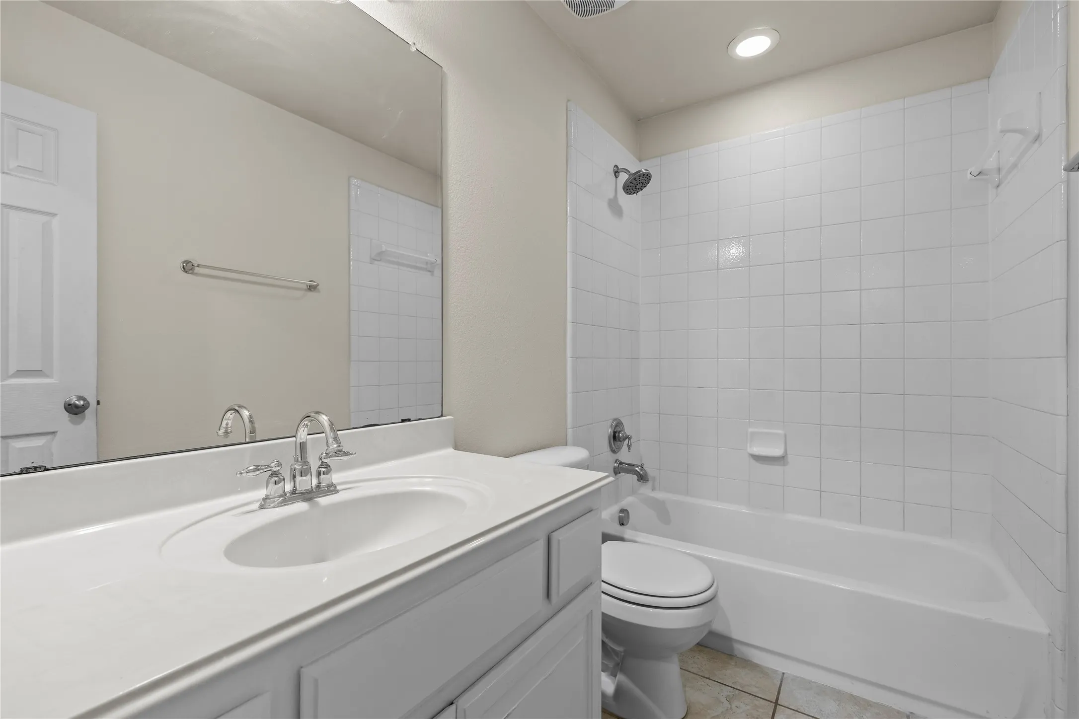Single Family Residence For Sale in Dallas County , 8302 Munich Drive, Rowlett, Texas 75089, 4 Bedroom, 4 Bathroom, 2 Garage spaces, 3,794 Sqft, built in 2005, mls#21333344, Real Estate Agent in Rowlett, Homes For Sale in Dallas county, Homes For Sale in Rowlett, Realtor in Rowlett Texas, Real Estate Brokerage Independent Realty Texas, Luminita Cordes Realtor