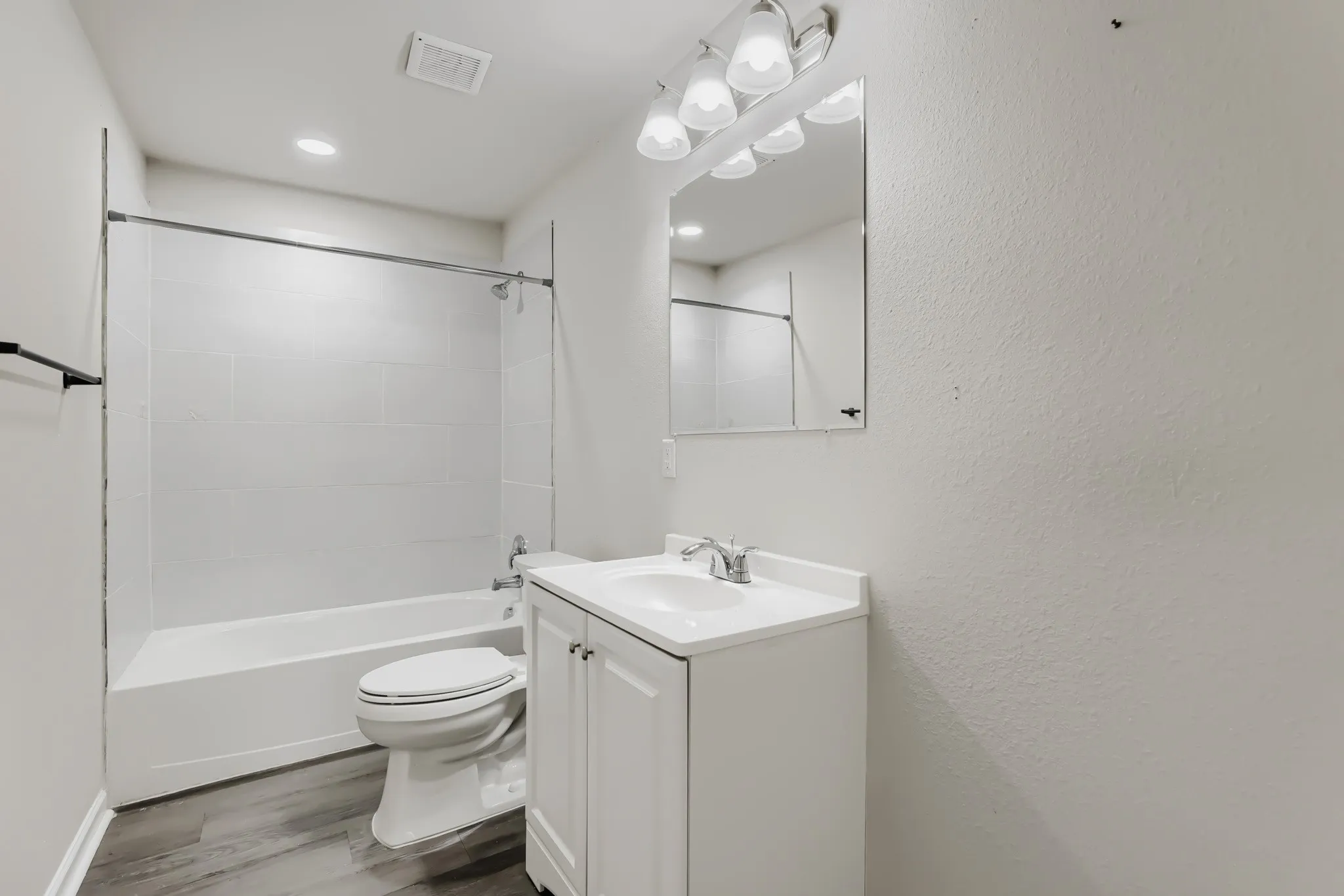 Single Family Residence For Sale in Denton County , 123 S 2nd Street, Sanger, Texas 76266, 3 Bedroom, 3 Bathroom, Garage spaces, 1,496 Sqft, built in 1954, mls#21246875, Real Estate Agent in Sanger, Homes For Sale in Denton county, Homes For Sale in Sanger, Realtor in Sanger Texas, Real Estate Brokerage Independent Realty Texas, Luminita Cordes Realtor
