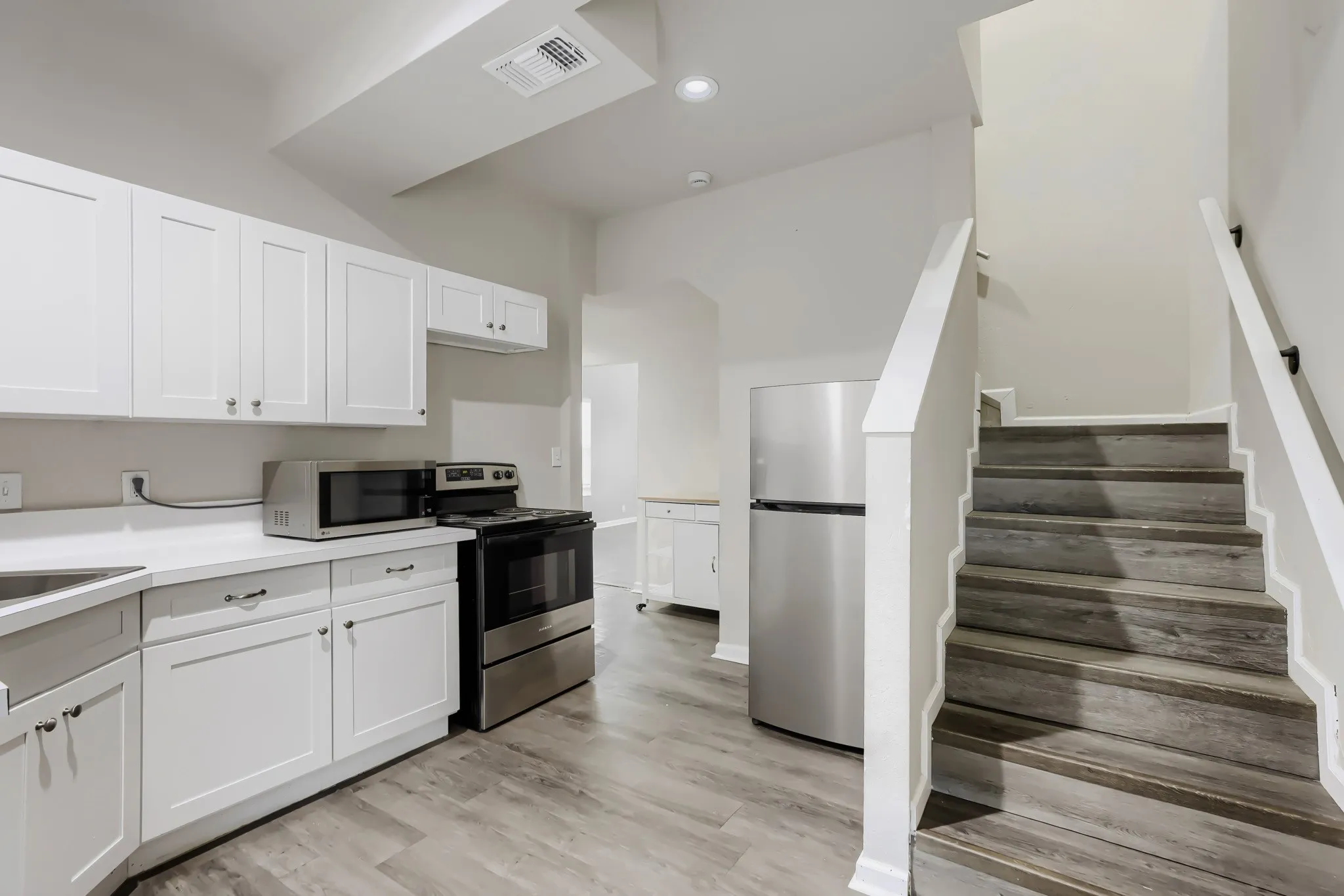 Single Family Residence For Sale in Denton County , 123 S 2nd Street, Sanger, Texas 76266, 3 Bedroom, 3 Bathroom, Garage spaces, 1,496 Sqft, built in 1954, mls#21246875, Real Estate Agent in Sanger, Homes For Sale in Denton county, Homes For Sale in Sanger, Realtor in Sanger Texas, Real Estate Brokerage Independent Realty Texas, Luminita Cordes Realtor