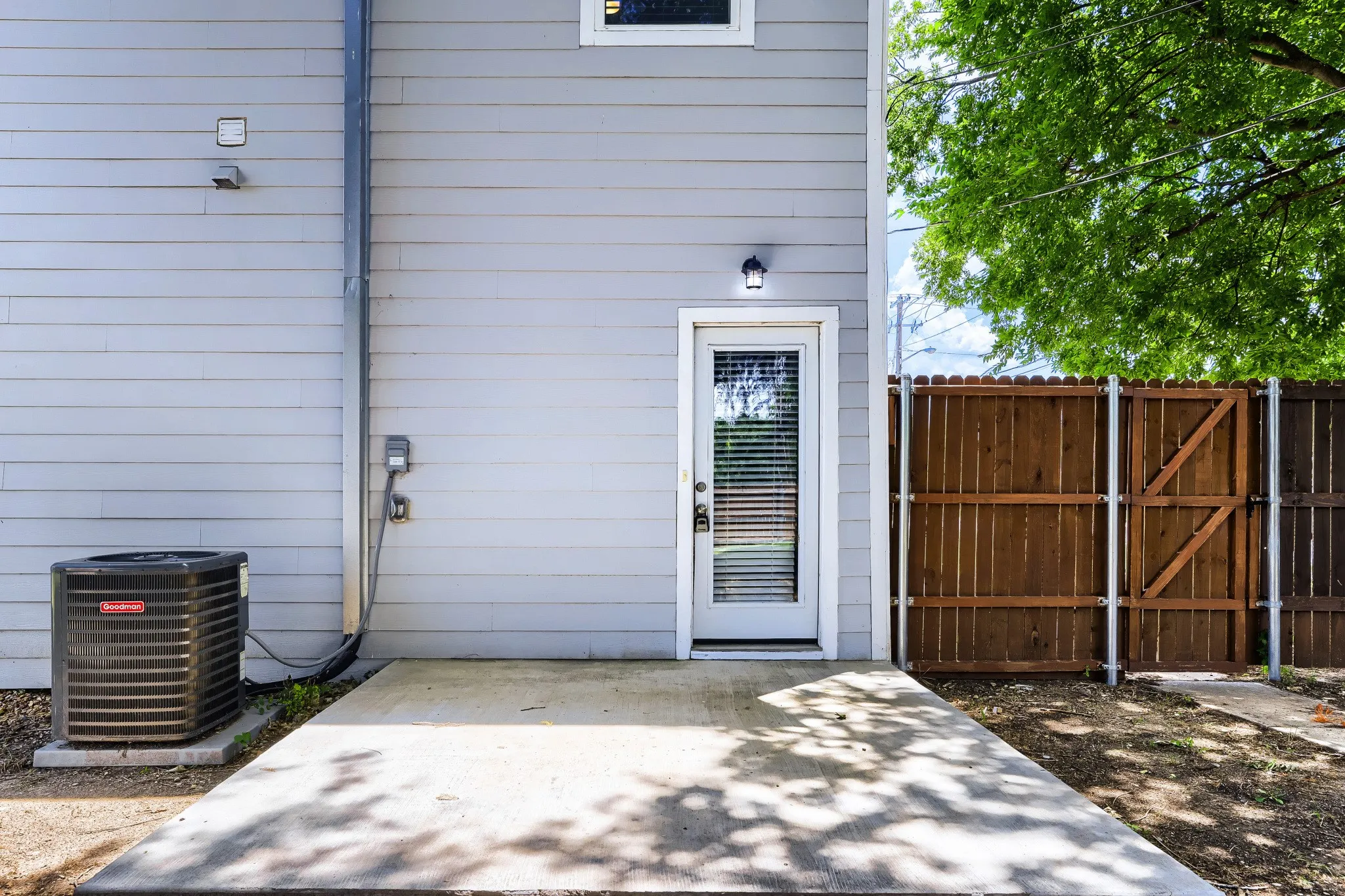 Single Family Residence For Sale in Denton County , 123 S 2nd Street, Sanger, Texas 76266, 3 Bedroom, 3 Bathroom, Garage spaces, 1,496 Sqft, built in 1954, mls#21246875, Real Estate Agent in Sanger, Homes For Sale in Denton county, Homes For Sale in Sanger, Realtor in Sanger Texas, Real Estate Brokerage Independent Realty Texas, Luminita Cordes Realtor