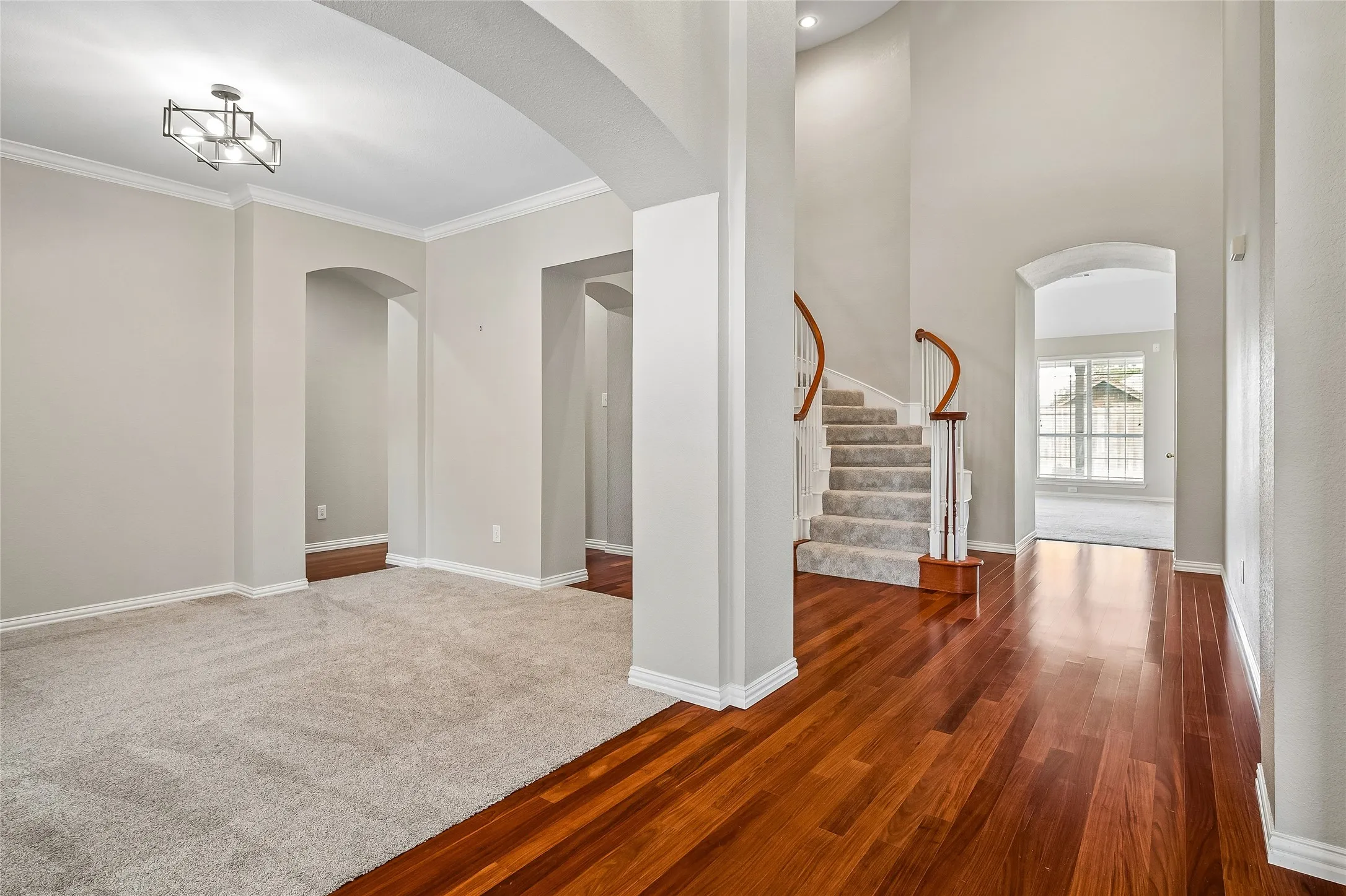 Single Family Residence For Sale in Denton County , 44 Creekside Drive, Trophy Club, Texas 76262, 5 Bedroom, 5 Bathroom, 3 Garage spaces, 3,904 Sqft, built in 2001, mls#21329239, Real Estate Agent in Trophy Club, Homes For Sale in Denton county, Homes For Sale in Trophy Club, Realtor in Trophy Club Texas, Real Estate Brokerage Independent Realty Texas, Luminita Cordes Realtor