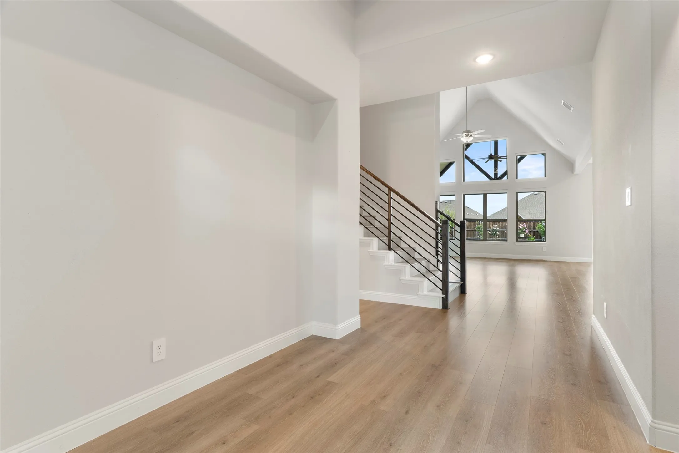 Single Family Residence For Sale in Collin County , 1421 Devotion Row, Wylie, Texas 75098, 4 Bedroom, 3 Bathroom, 2 Garage spaces, 2,989 Sqft, built in 2021, mls#21334472, Real Estate Agent in Wylie, Homes For Sale in Collin county, Homes For Sale in Wylie, Realtor in Wylie Texas, Real Estate Brokerage Independent Realty Texas, Luminita Cordes Realtor