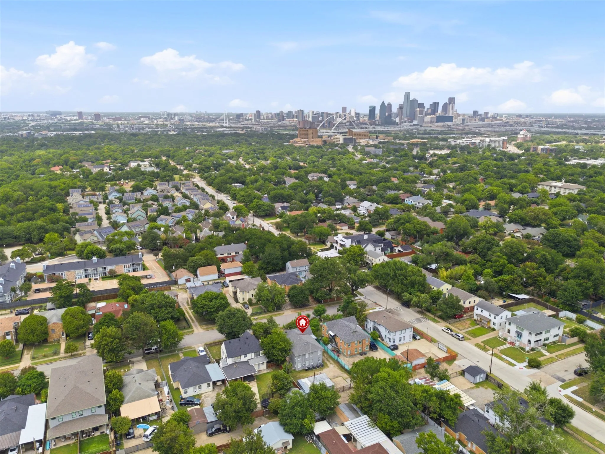 Quadruplex For Sale in Dallas County , 610 Winston Street, Dallas, Texas 75208, 4 Bedroom, 4 Bathroom, Garage spaces, 0 Sqft, built in 1943, Price $850,000, mls#21334312, Real Estate Agent in Dallas, Homes For Sale in Dallas county, Homes For Sale in Dallas, Realtor in Dallas Texas, Real Estate Brokerage Independent Realty Texas, Luminita Cordes Realtor