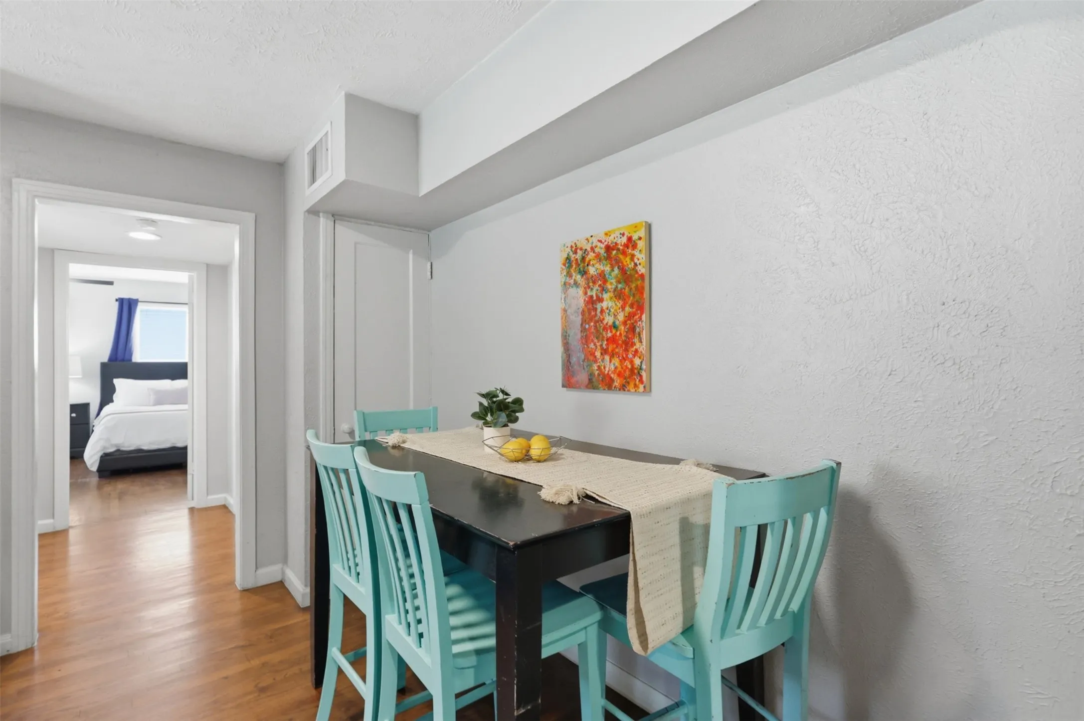 Quadruplex For Sale in Dallas County , 610 Winston Street, Dallas, Texas 75208, 4 Bedroom, 4 Bathroom, Garage spaces, 0 Sqft, built in 1943, Price $850,000, mls#21334312, Real Estate Agent in Dallas, Homes For Sale in Dallas county, Homes For Sale in Dallas, Realtor in Dallas Texas, Real Estate Brokerage Independent Realty Texas, Luminita Cordes Realtor