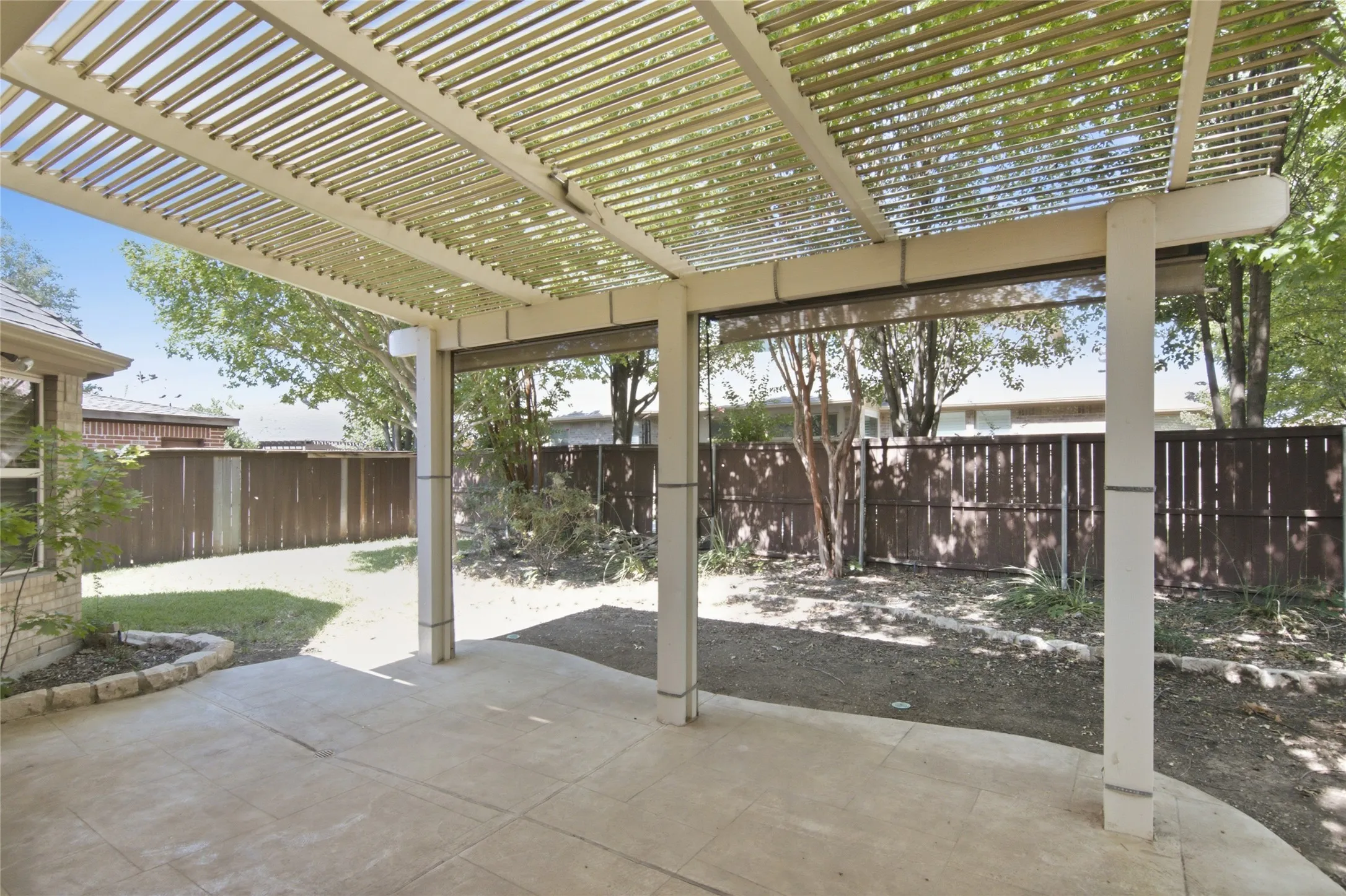 Single Family Residence For Sale in Tarrant County , 502 Lismore Drive, Mansfield, Texas 76063, 5 Bedroom, 3 Bathroom, 3 Garage spaces, 3,501 Sqft, built in 2008, mls#21334765, Real Estate Agent in Mansfield, Homes For Sale in Tarrant county, Homes For Sale in Mansfield, Realtor in Mansfield Texas, Real Estate Brokerage Independent Realty Texas, Luminita Cordes Realtor