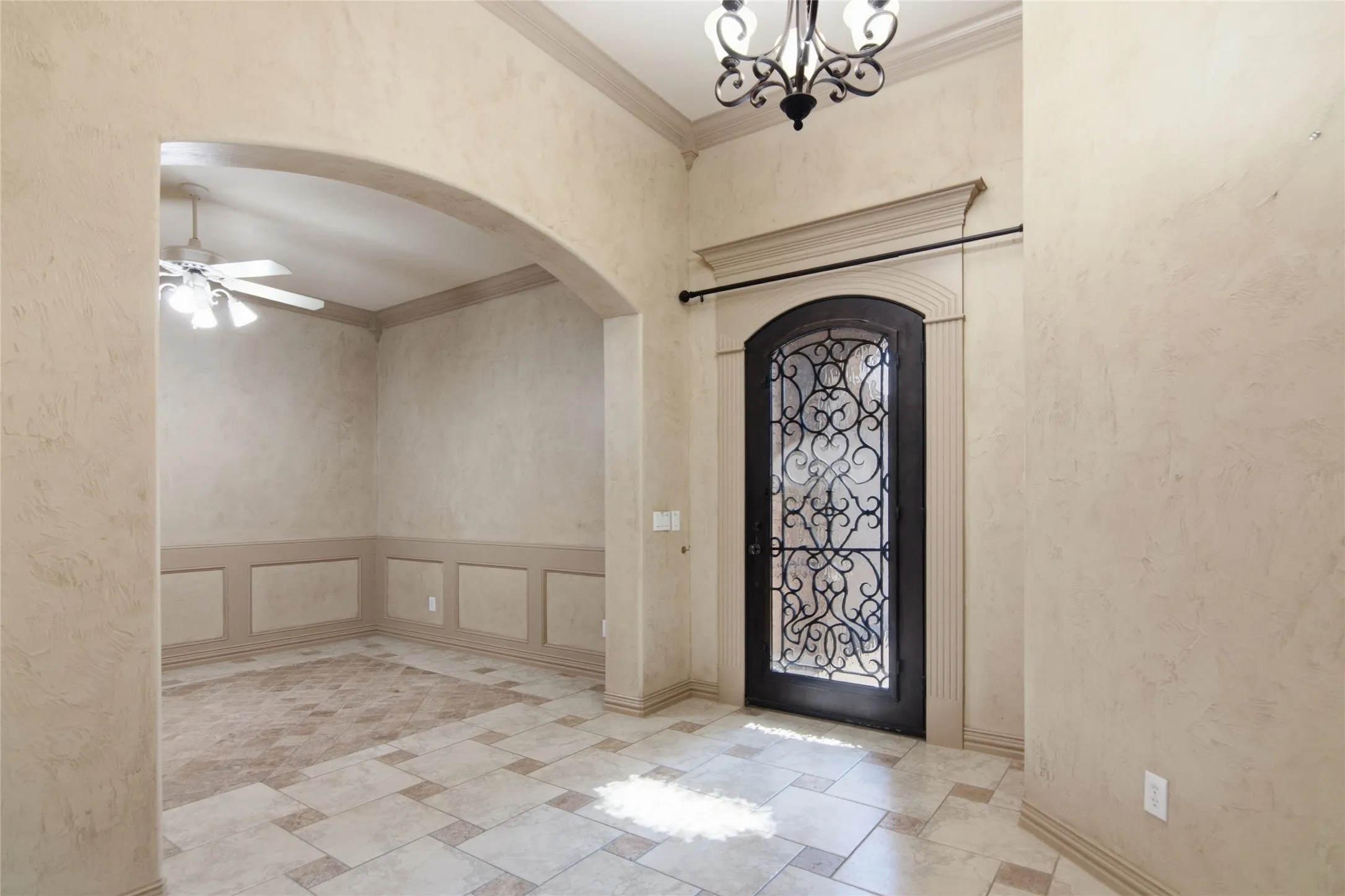 Single Family Residence For Sale in Tarrant County , 502 Lismore Drive, Mansfield, Texas 76063, 5 Bedroom, 3 Bathroom, 3 Garage spaces, 3,501 Sqft, built in 2008, mls#21334765, Real Estate Agent in Mansfield, Homes For Sale in Tarrant county, Homes For Sale in Mansfield, Realtor in Mansfield Texas, Real Estate Brokerage Independent Realty Texas, Luminita Cordes Realtor