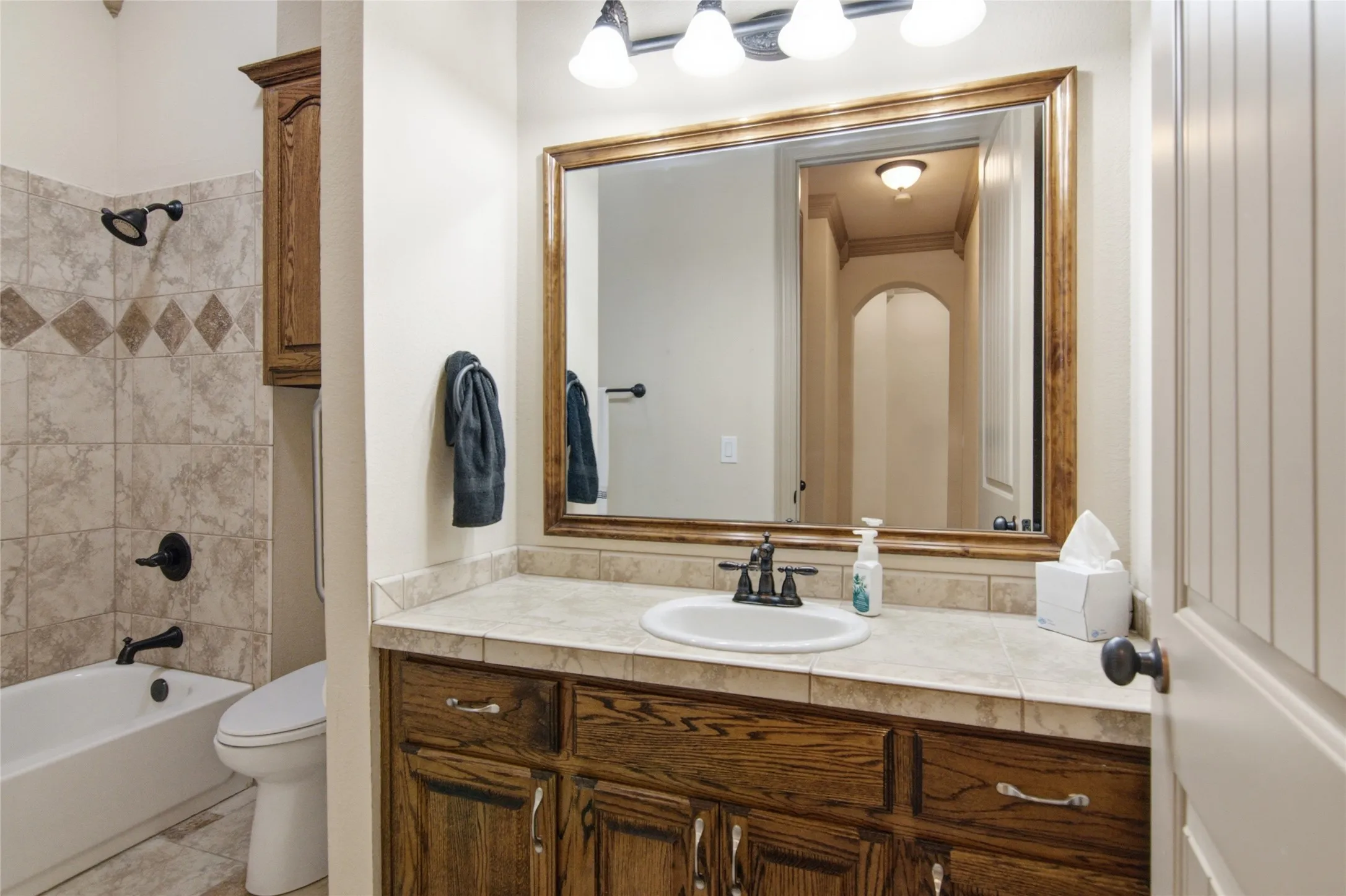 Single Family Residence For Sale in Tarrant County , 502 Lismore Drive, Mansfield, Texas 76063, 5 Bedroom, 3 Bathroom, 3 Garage spaces, 3,501 Sqft, built in 2008, mls#21334765, Real Estate Agent in Mansfield, Homes For Sale in Tarrant county, Homes For Sale in Mansfield, Realtor in Mansfield Texas, Real Estate Brokerage Independent Realty Texas, Luminita Cordes Realtor