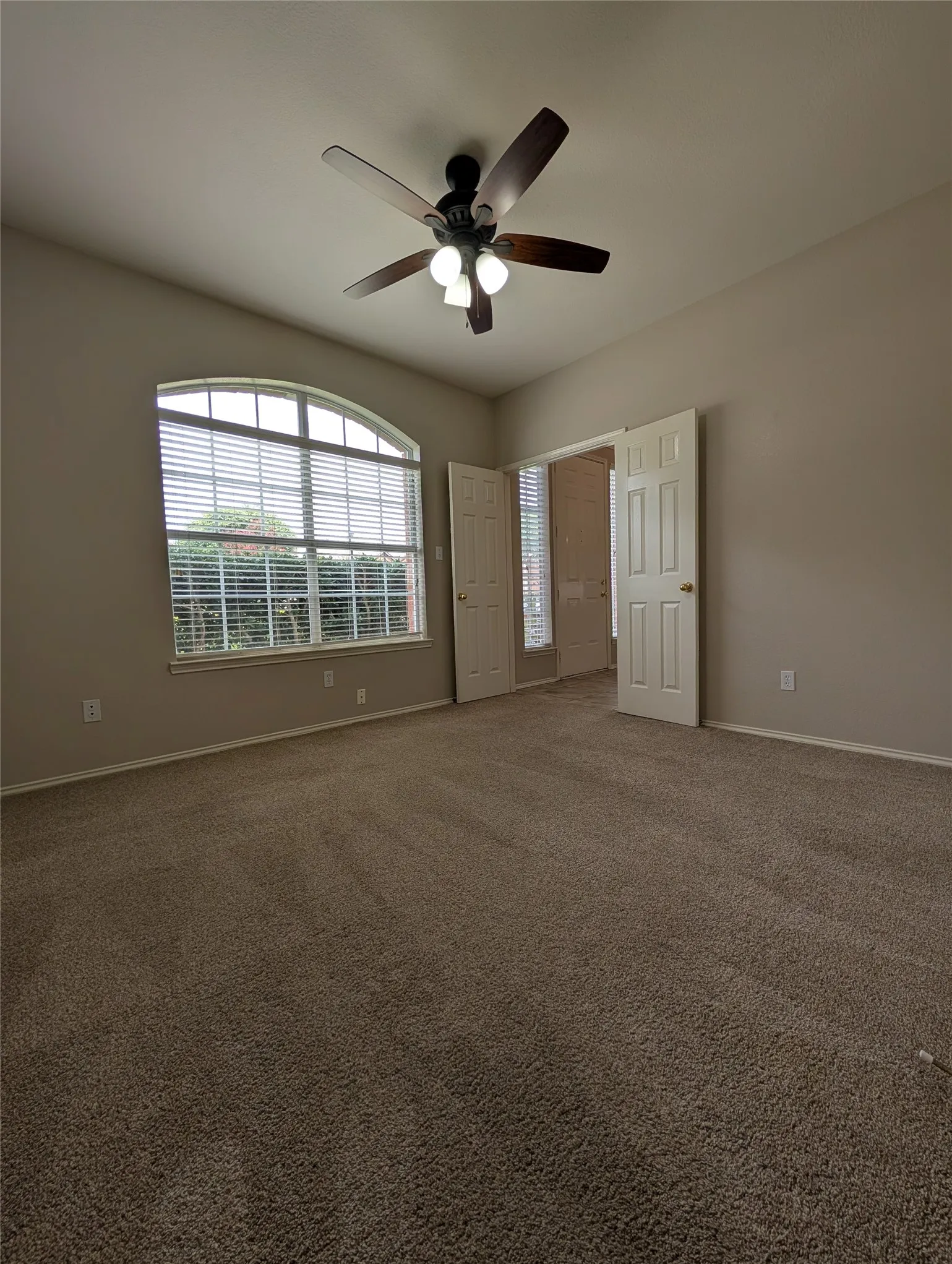 Single Family Residence For Sale in Collin County , 427 Rainforest Court, Murphy, Texas 75094, 4 Bedroom, 3 Bathroom, 2 Garage spaces, 2,758 Sqft, built in 2000, mls#21334329, Real Estate Agent in Murphy, Homes For Sale in Collin county, Homes For Sale in Murphy, Realtor in Murphy Texas, Real Estate Brokerage Independent Realty Texas, Luminita Cordes Realtor