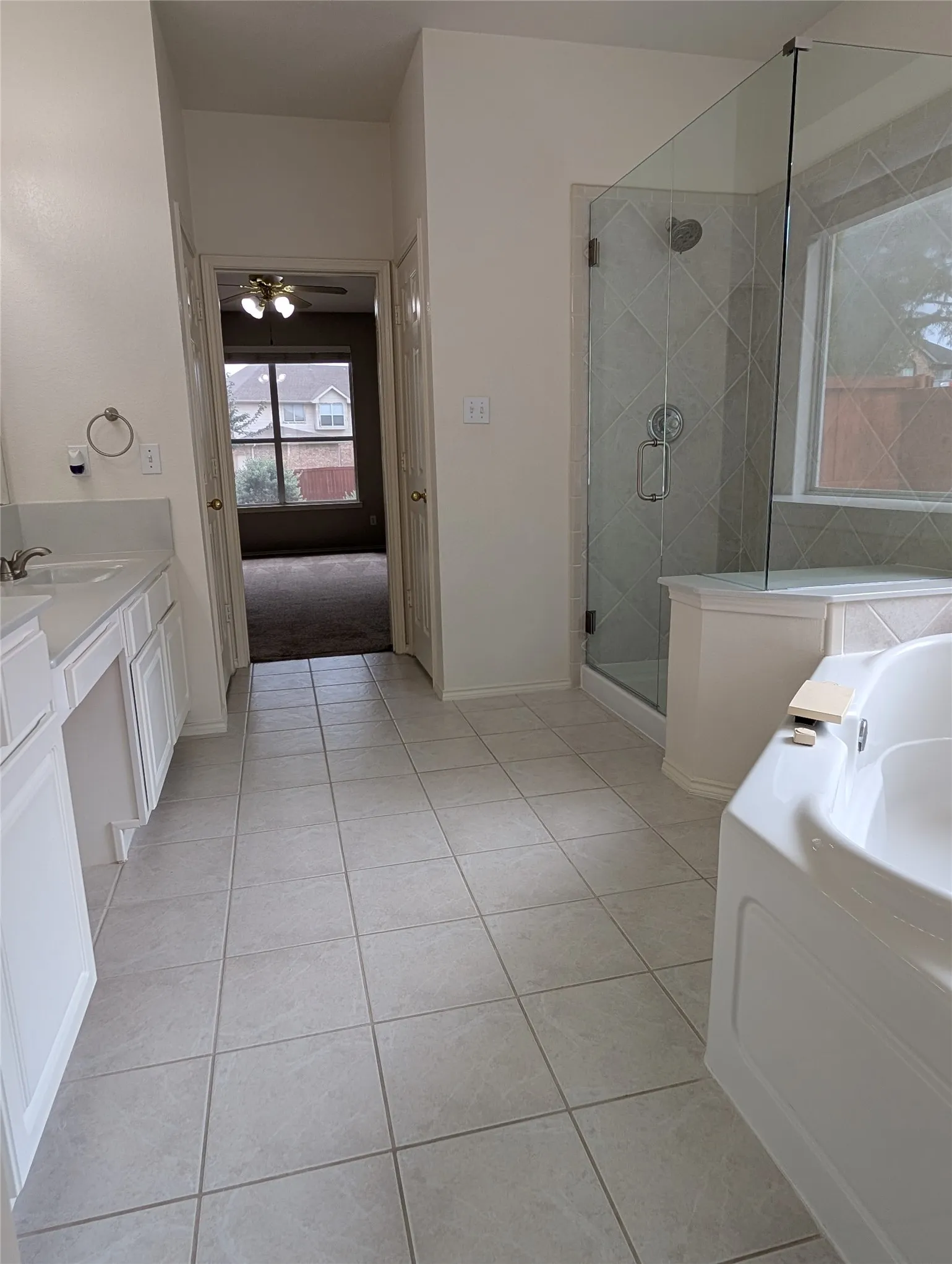 Single Family Residence For Sale in Collin County , 427 Rainforest Court, Murphy, Texas 75094, 4 Bedroom, 3 Bathroom, 2 Garage spaces, 2,758 Sqft, built in 2000, mls#21334329, Real Estate Agent in Murphy, Homes For Sale in Collin county, Homes For Sale in Murphy, Realtor in Murphy Texas, Real Estate Brokerage Independent Realty Texas, Luminita Cordes Realtor