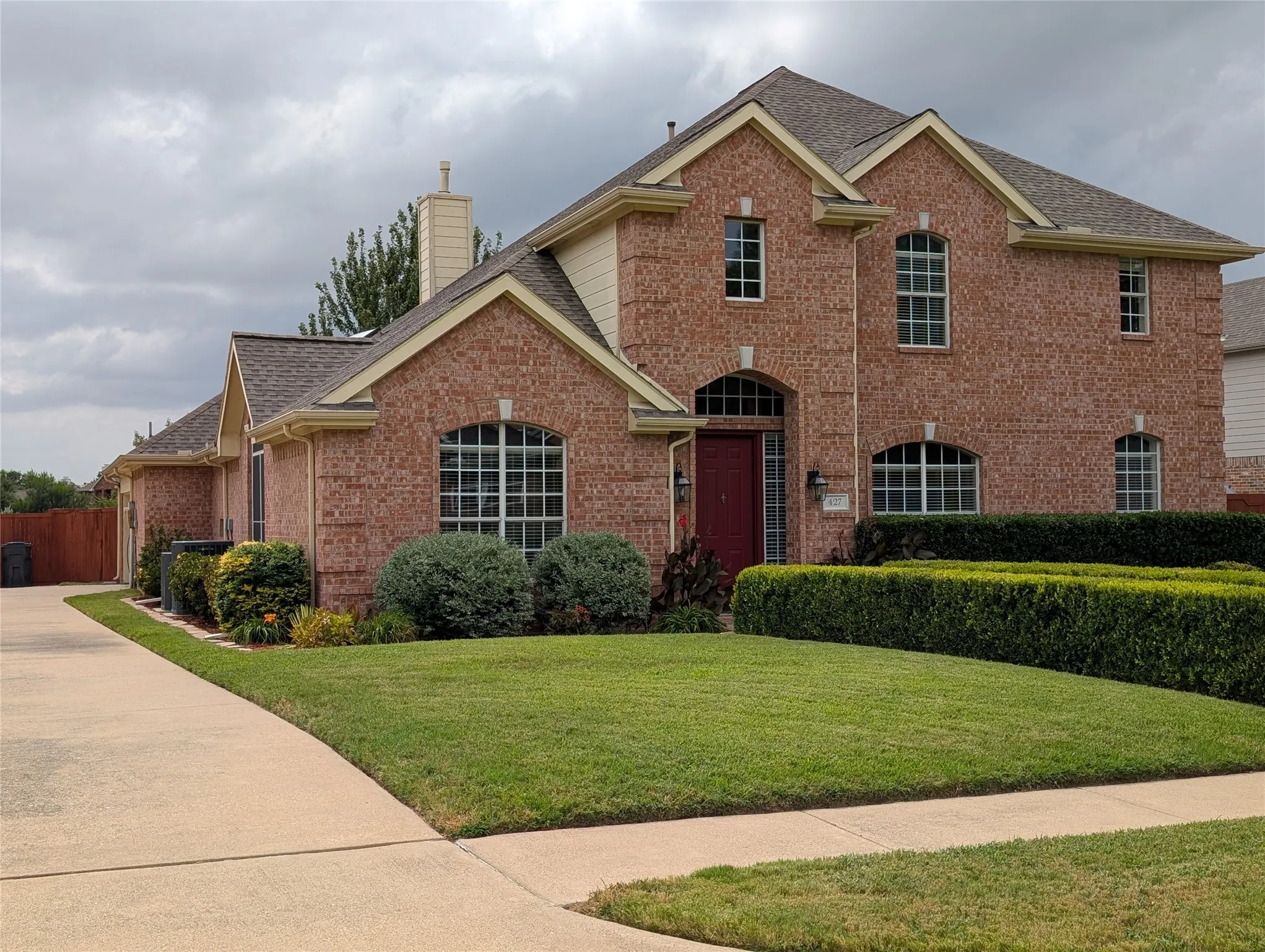 Single Family Residence For Sale in Collin County , 427 Rainforest Court, Murphy, Texas 75094, 4 Bedroom, 3 Bathroom, 2 Garage spaces, 2,758 Sqft, built in 2000, mls#21334329, Real Estate Agent in Murphy, Homes For Sale in Collin county, Homes For Sale in Murphy, Realtor in Murphy Texas, Real Estate Brokerage Independent Realty Texas, Luminita Cordes Realtor
