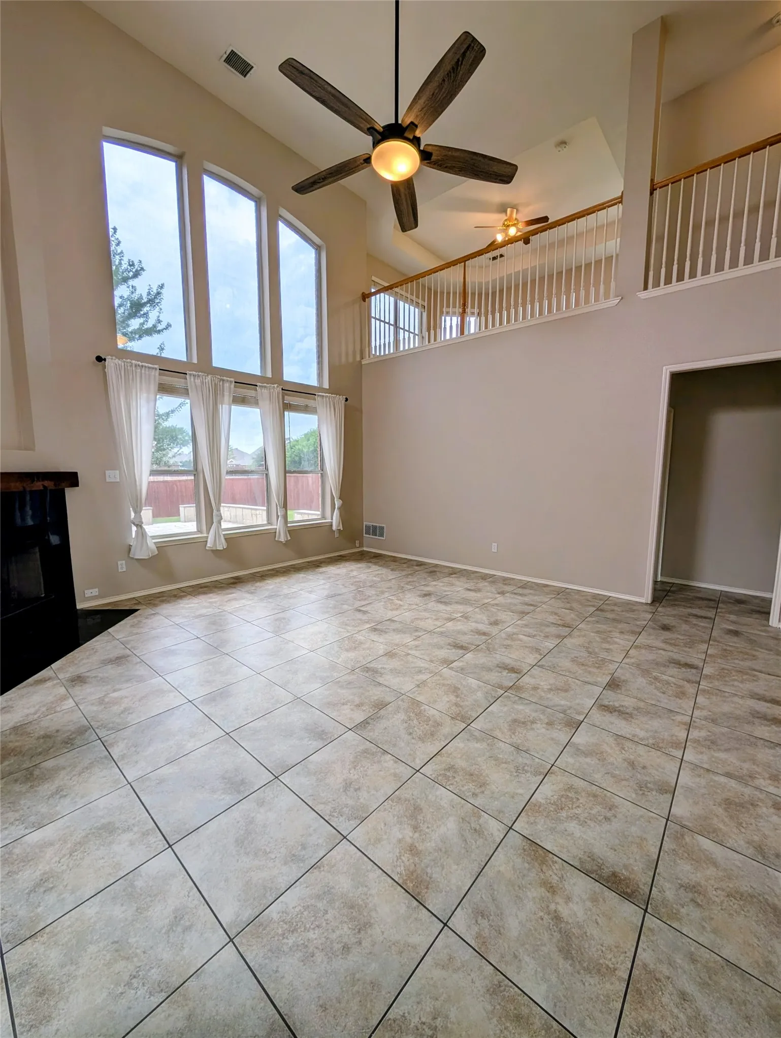 Single Family Residence For Sale in Collin County , 427 Rainforest Court, Murphy, Texas 75094, 4 Bedroom, 3 Bathroom, 2 Garage spaces, 2,758 Sqft, built in 2000, mls#21334329, Real Estate Agent in Murphy, Homes For Sale in Collin county, Homes For Sale in Murphy, Realtor in Murphy Texas, Real Estate Brokerage Independent Realty Texas, Luminita Cordes Realtor