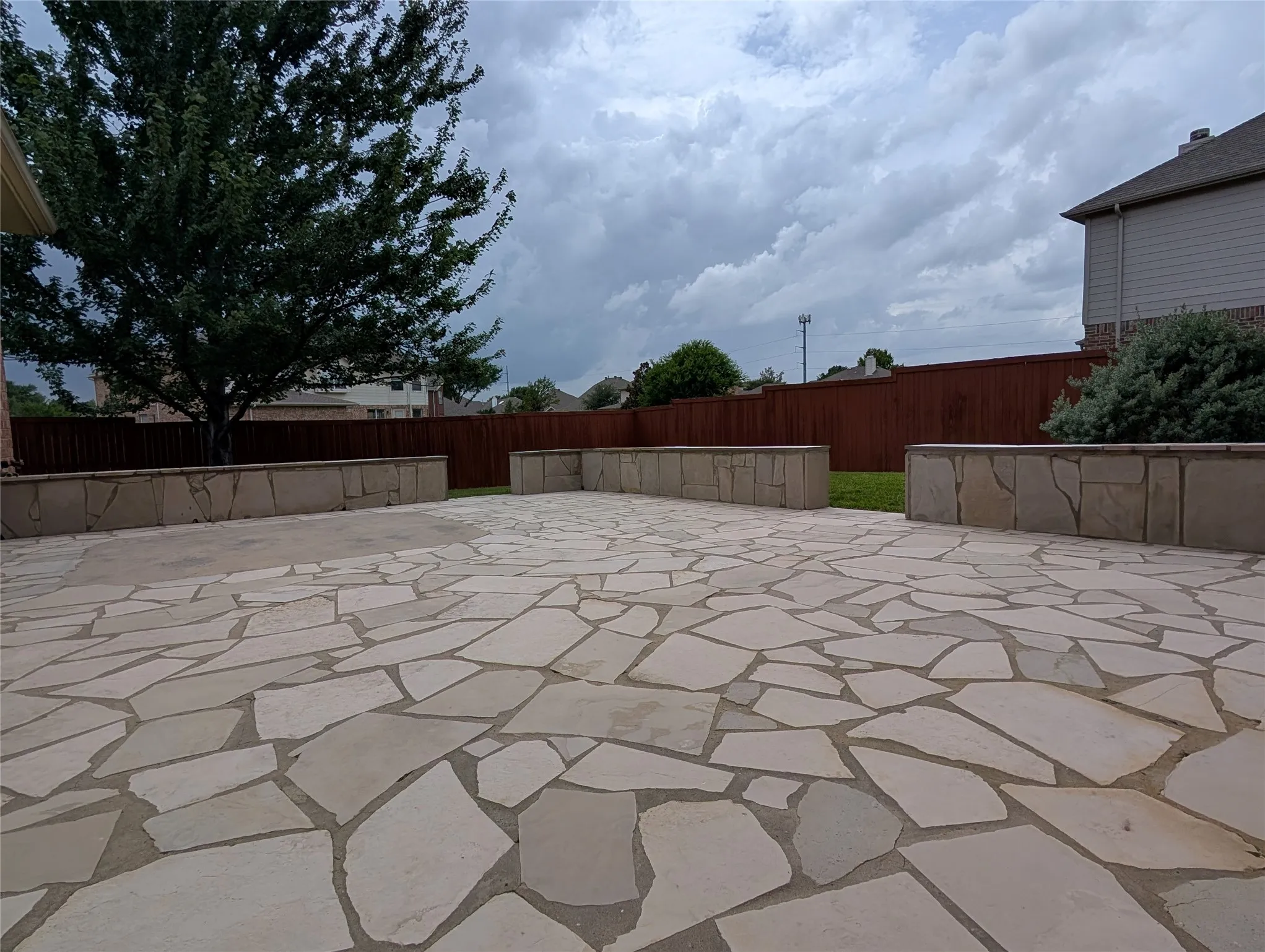 Single Family Residence For Sale in Collin County , 427 Rainforest Court, Murphy, Texas 75094, 4 Bedroom, 3 Bathroom, 2 Garage spaces, 2,758 Sqft, built in 2000, mls#21334329, Real Estate Agent in Murphy, Homes For Sale in Collin county, Homes For Sale in Murphy, Realtor in Murphy Texas, Real Estate Brokerage Independent Realty Texas, Luminita Cordes Realtor