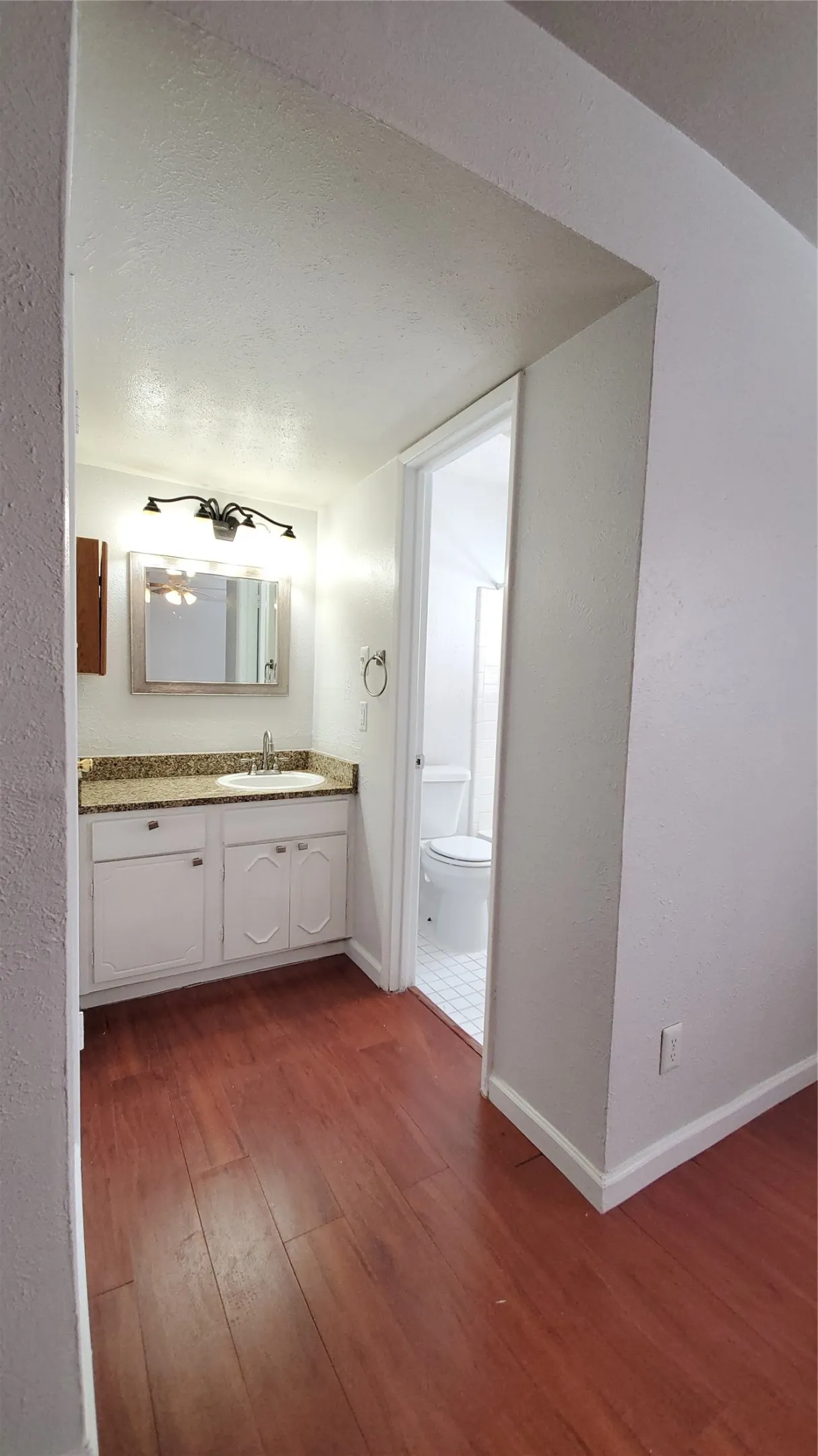 Condominium For Rent in Dallas County , 8081 Meadow Road 122, Dallas, Texas 75231, 2 Bedroom, 2 Bathroom, Garage spaces, 1,053 Sqft, built in 1969, mls#21334889, Real Estate Agent in Dallas, Homes For Rent in Dallas county, Homes For Rent in Dallas, Realtor in Dallas Texas, Real Estate Brokerage Independent Realty Texas, Luminita Cordes Realtor
