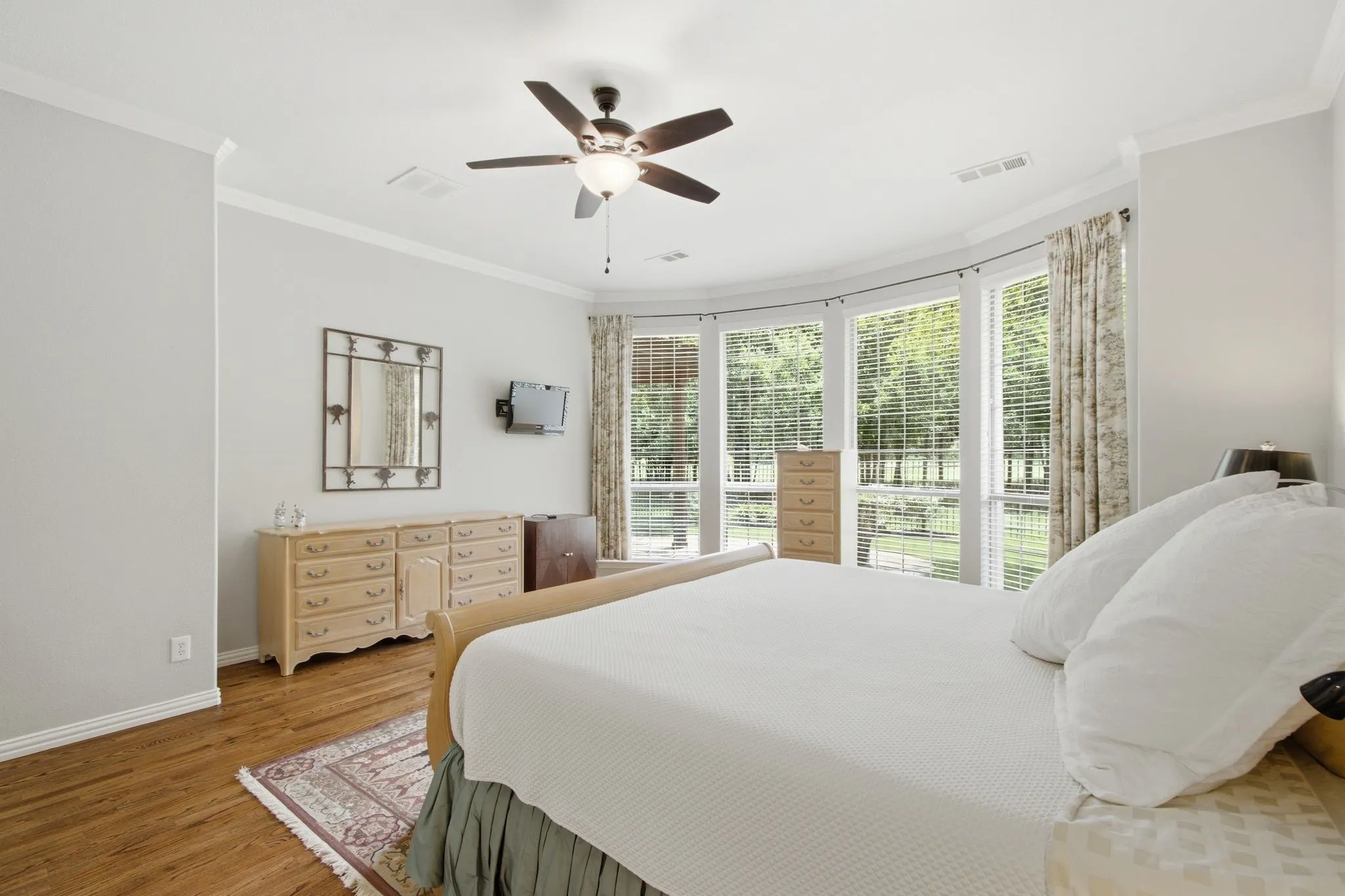 Single Family Residence For Sale in Denton County , 8504 Jefferson Way, Lantana, Texas 76226, 4 Bedroom, 4 Bathroom, 2 Garage spaces, 3,595 Sqft, built in 2006, mls#21333222, Real Estate Agent in Lantana, Homes For Sale in Denton county, Homes For Sale in Lantana, Realtor in Lantana Texas, Real Estate Brokerage Independent Realty Texas, Luminita Cordes Realtor