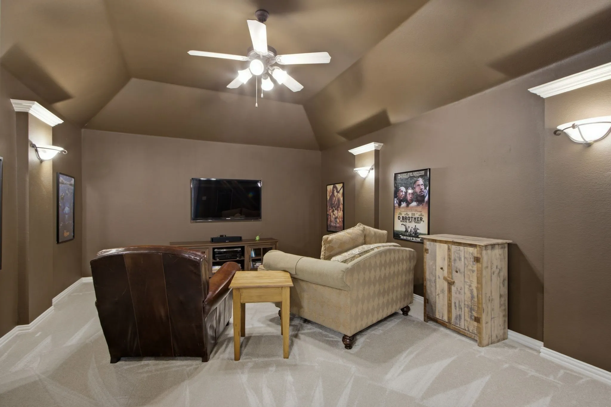 Single Family Residence For Sale in Denton County , 8504 Jefferson Way, Lantana, Texas 76226, 4 Bedroom, 4 Bathroom, 2 Garage spaces, 3,595 Sqft, built in 2006, mls#21333222, Real Estate Agent in Lantana, Homes For Sale in Denton county, Homes For Sale in Lantana, Realtor in Lantana Texas, Real Estate Brokerage Independent Realty Texas, Luminita Cordes Realtor