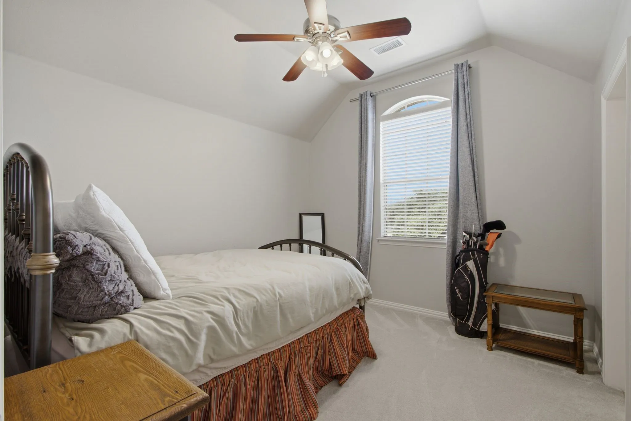 Single Family Residence For Sale in Denton County , 8504 Jefferson Way, Lantana, Texas 76226, 4 Bedroom, 4 Bathroom, 2 Garage spaces, 3,595 Sqft, built in 2006, mls#21333222, Real Estate Agent in Lantana, Homes For Sale in Denton county, Homes For Sale in Lantana, Realtor in Lantana Texas, Real Estate Brokerage Independent Realty Texas, Luminita Cordes Realtor